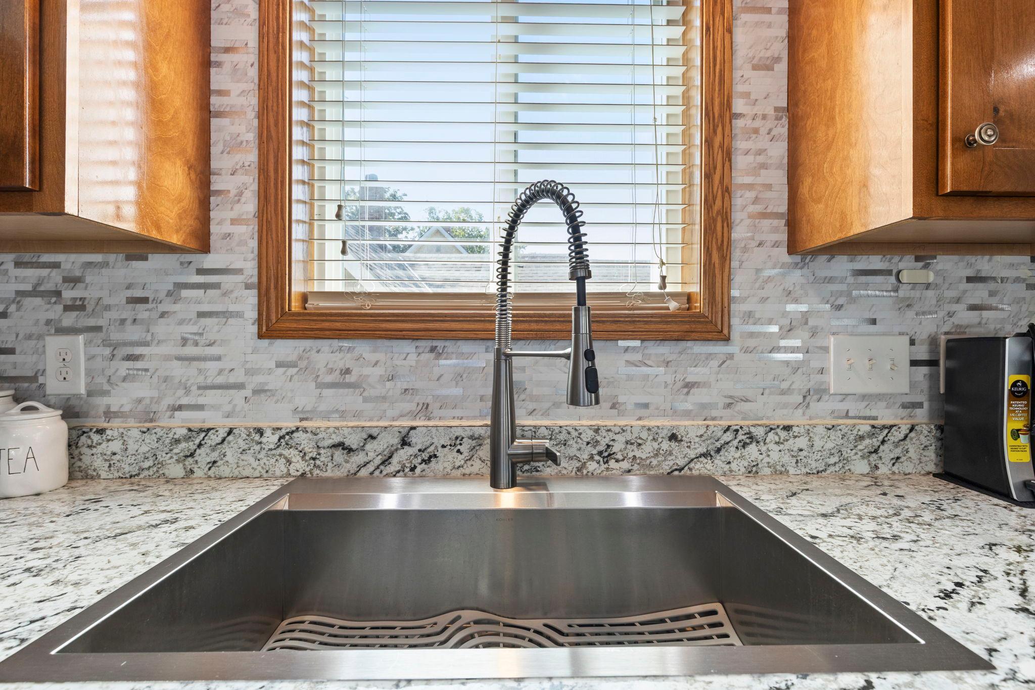 View of Residential at 49 Wyoming Street, Saint Paul MN 55107, Saint Paul (11 of 27) - Mike Wilen | Minnesota Team Real Estate