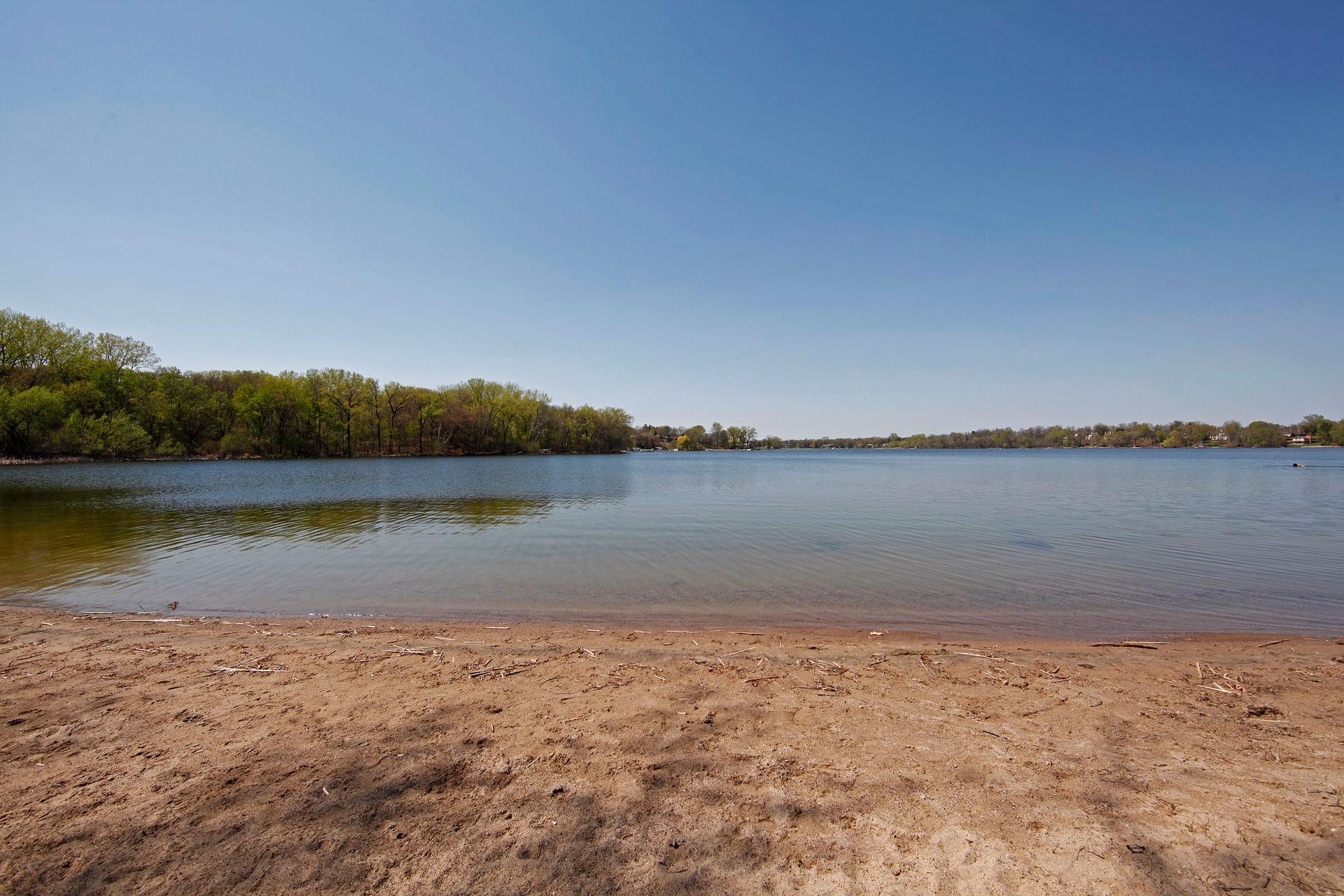 View of Residential at 685 Valley View Court, Shoreview MN 55126, Shoreview (57 of 60) - Mike Wilen | Minnesota Team Real Estate