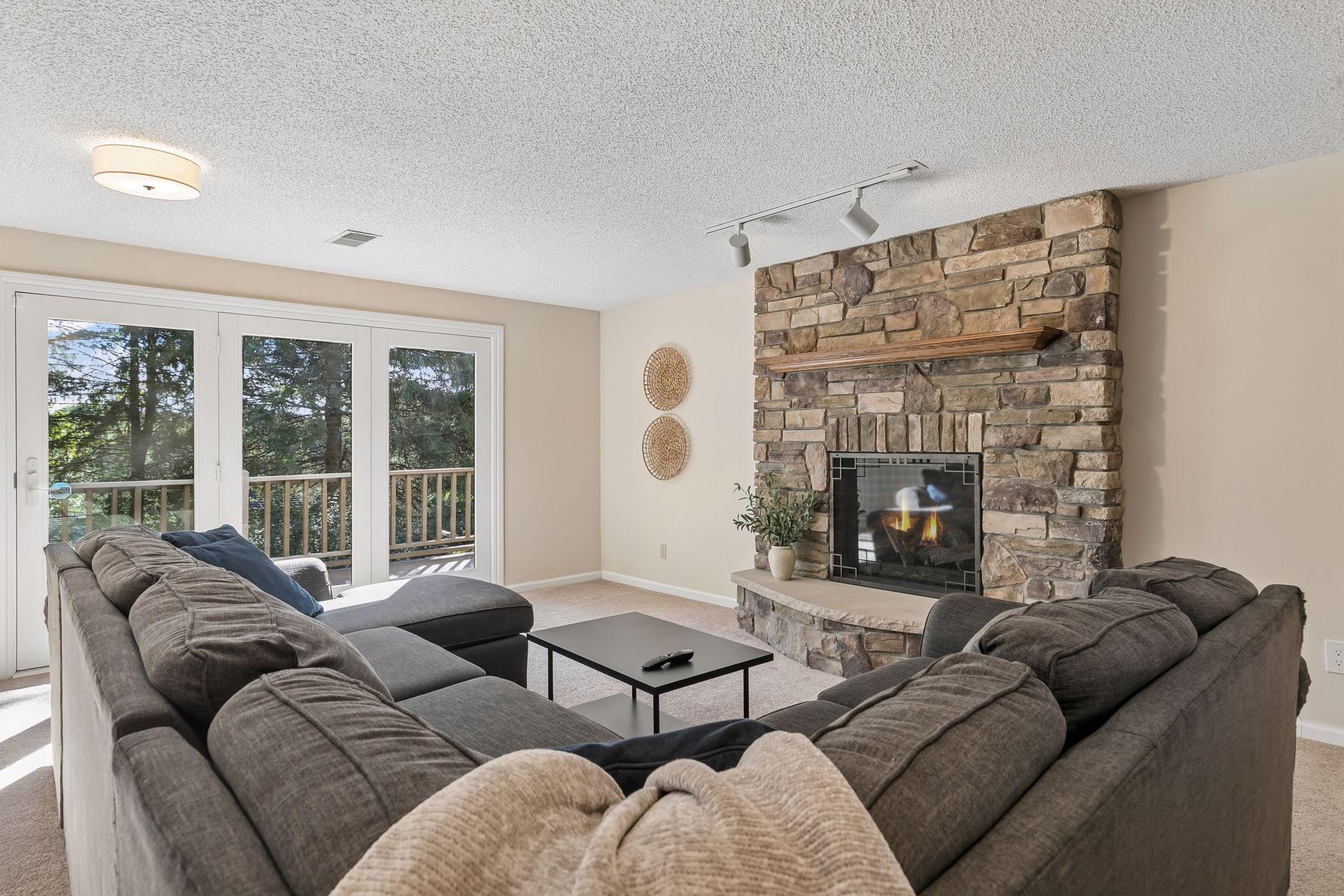 View of Residential at 685 Valley View Court, Shoreview MN 55126, Shoreview (40 of 60) - Mike Wilen | Minnesota Team Real Estate