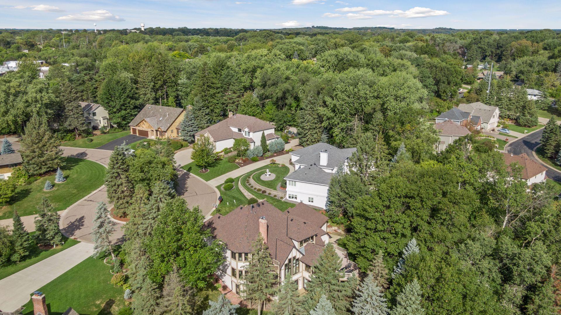 View of Residential at 685 Valley View Court, Shoreview MN 55126, Shoreview (5 of 60) - Mike Wilen | Minnesota Team Real Estate