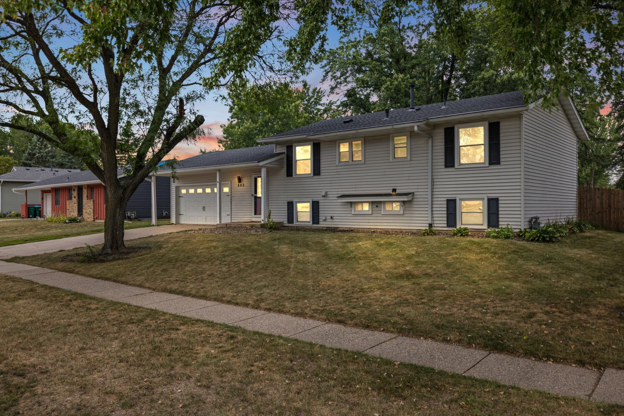 View of Residential at 893 Whitney Drive, Apple Valley MN 55124, Apple Valley (16 of 34) - Mike Wilen | Minnesota Team Real Estate