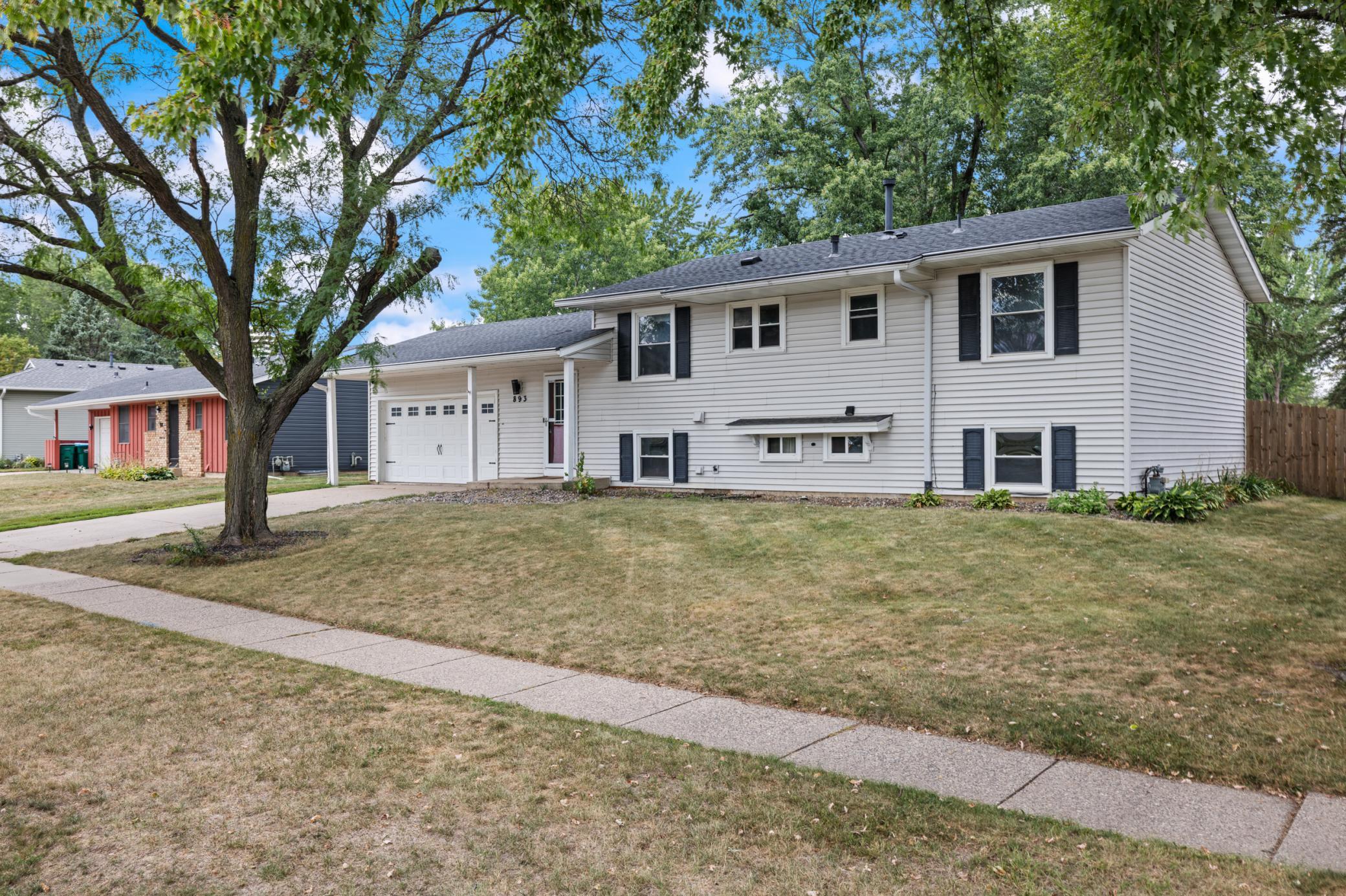 View of Residential at 893 Whitney Drive, Apple Valley MN 55124, Apple Valley (17 of 34) - Mike Wilen | Minnesota Team Real Estate