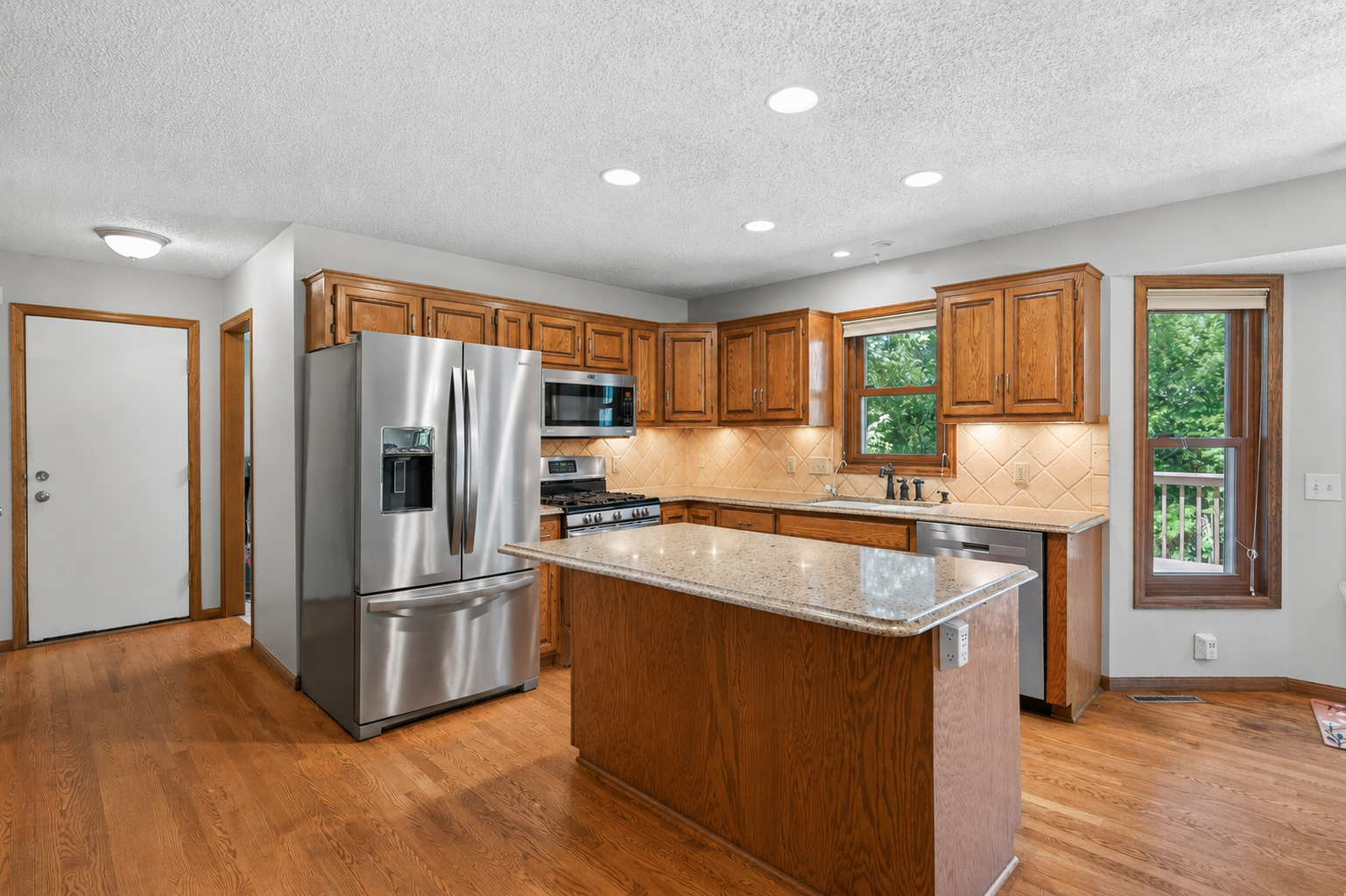 View of Residential at 17664 Kettering Trail, Lakeville MN 55044, Lakeville (2 of 34) - Mike Wilen | Minnesota Team Real Estate