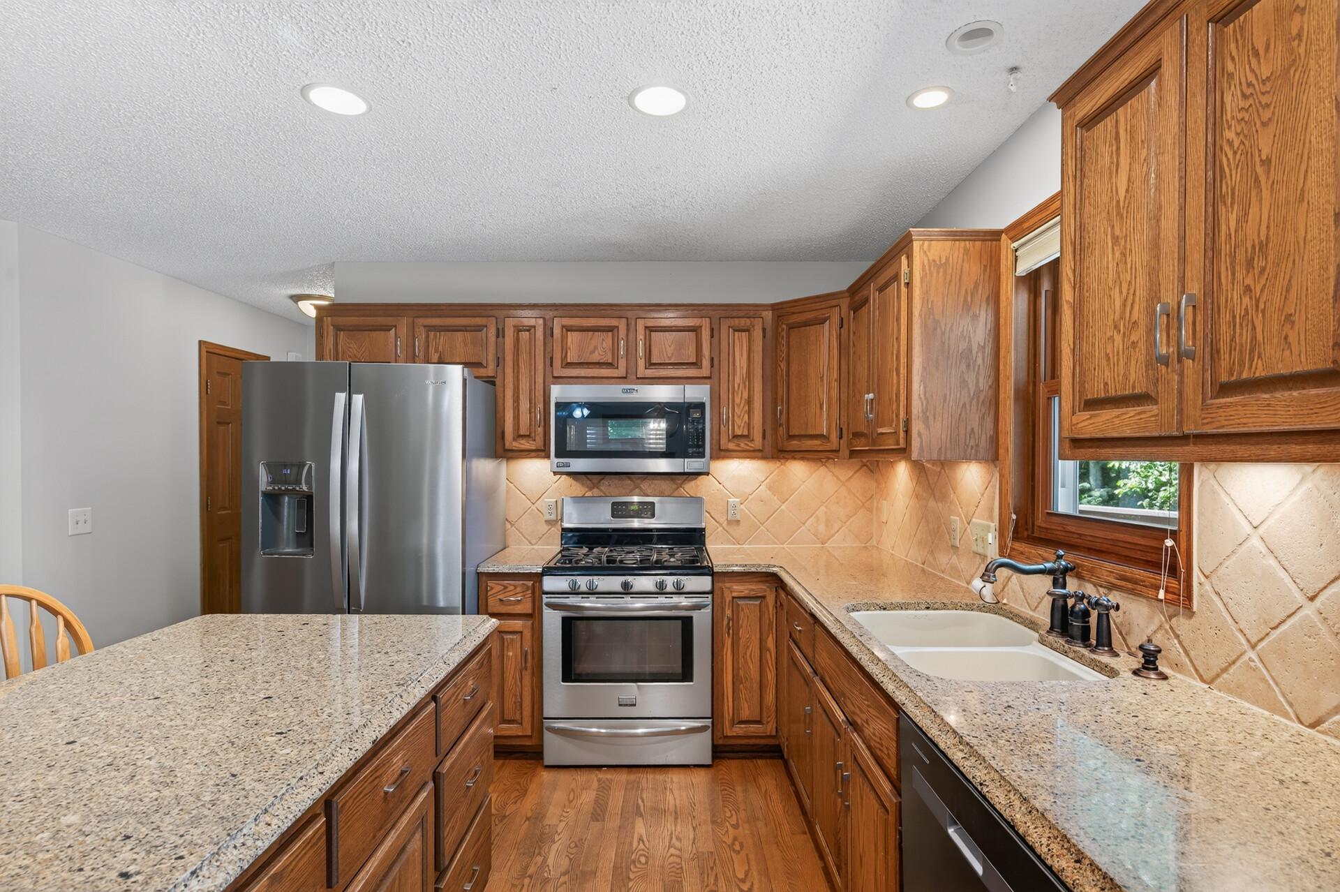 View of Residential at 17664 Kettering Trail, Lakeville MN 55044, Lakeville (7 of 34) - Mike Wilen | Minnesota Team Real Estate