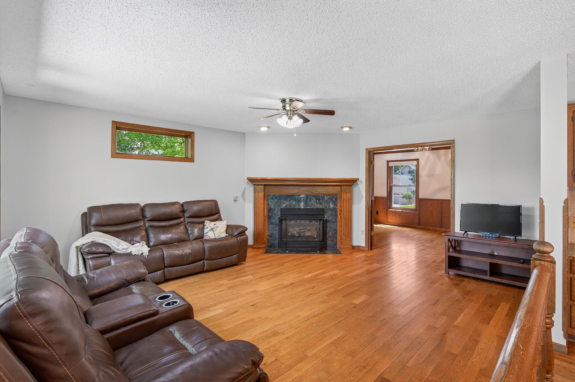 View of Residential at 17664 Kettering Trail, Lakeville MN 55044, Lakeville (8 of 34) - Mike Wilen | Minnesota Team Real Estate