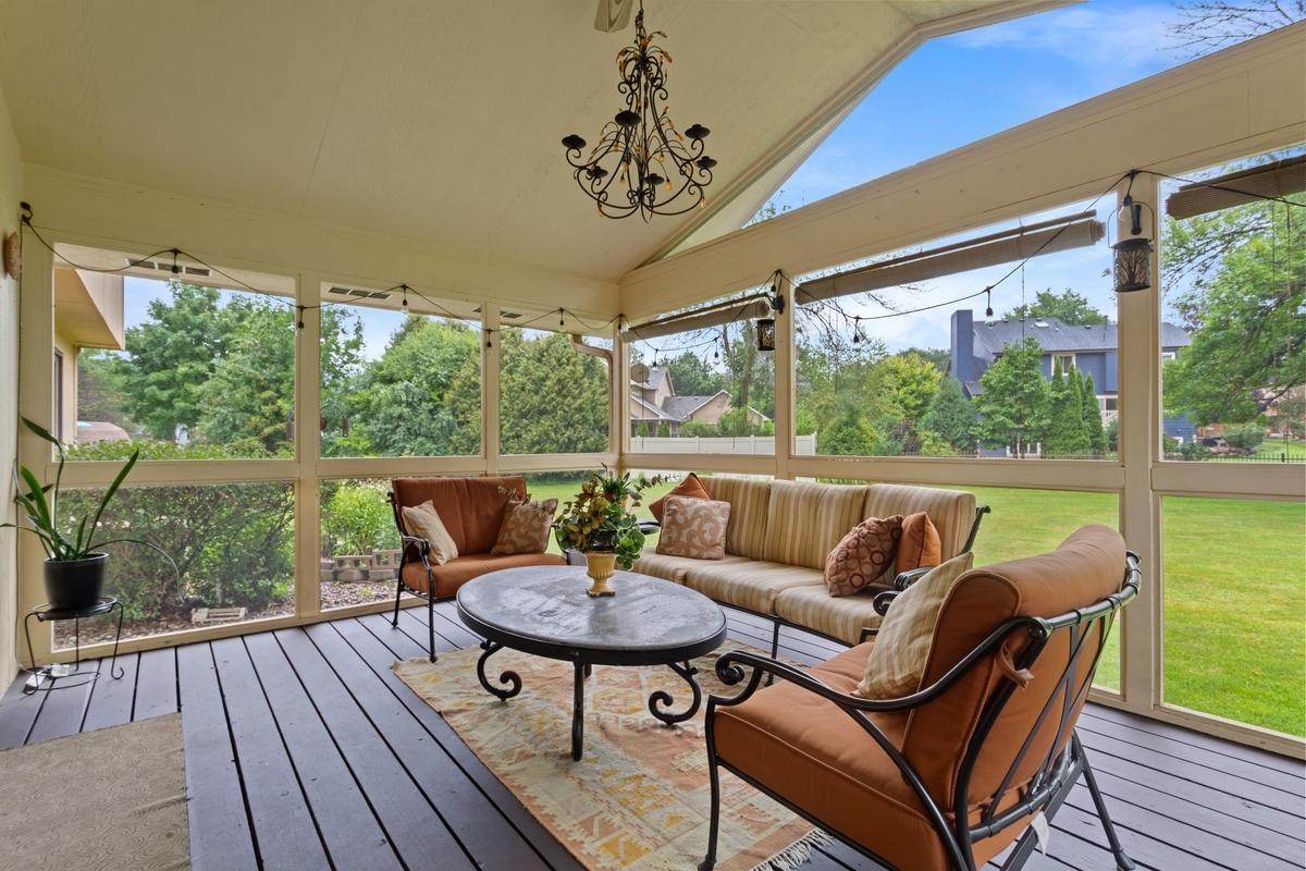 View of Residential at 7020 Beacon Circle, Eden Prairie MN 55346, Eden Prairie (15 of 36) - Mike Wilen | Minnesota Team Real Estate