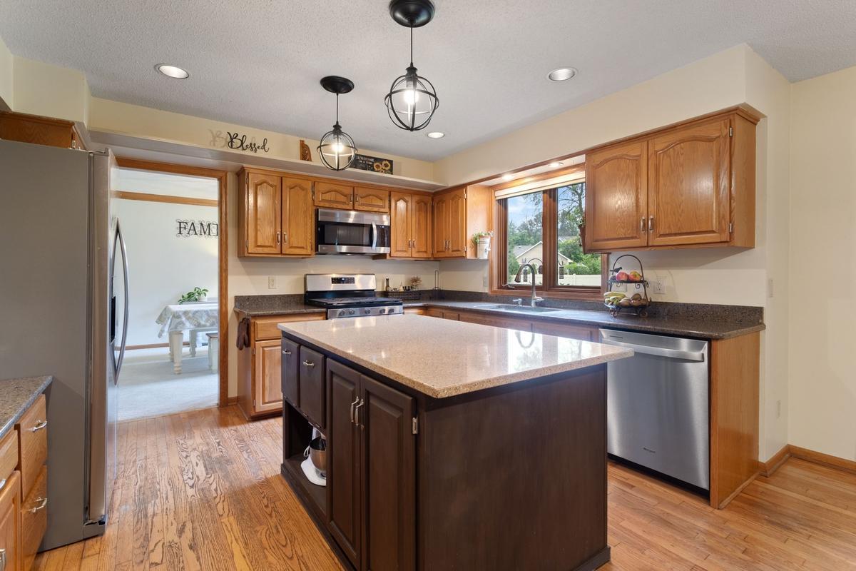 View of Residential at 7020 Beacon Circle, Eden Prairie MN 55346, Eden Prairie (3 of 36) - Mike Wilen | Minnesota Team Real Estate