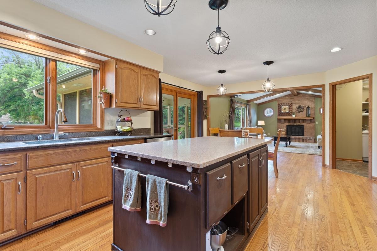 View of Residential at 7020 Beacon Circle, Eden Prairie MN 55346, Eden Prairie (2 of 36) - Mike Wilen | Minnesota Team Real Estate