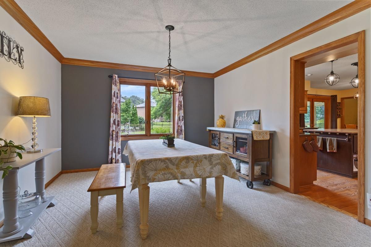 View of Residential at 7020 Beacon Circle, Eden Prairie MN 55346, Eden Prairie (7 of 36) - Mike Wilen | Minnesota Team Real Estate