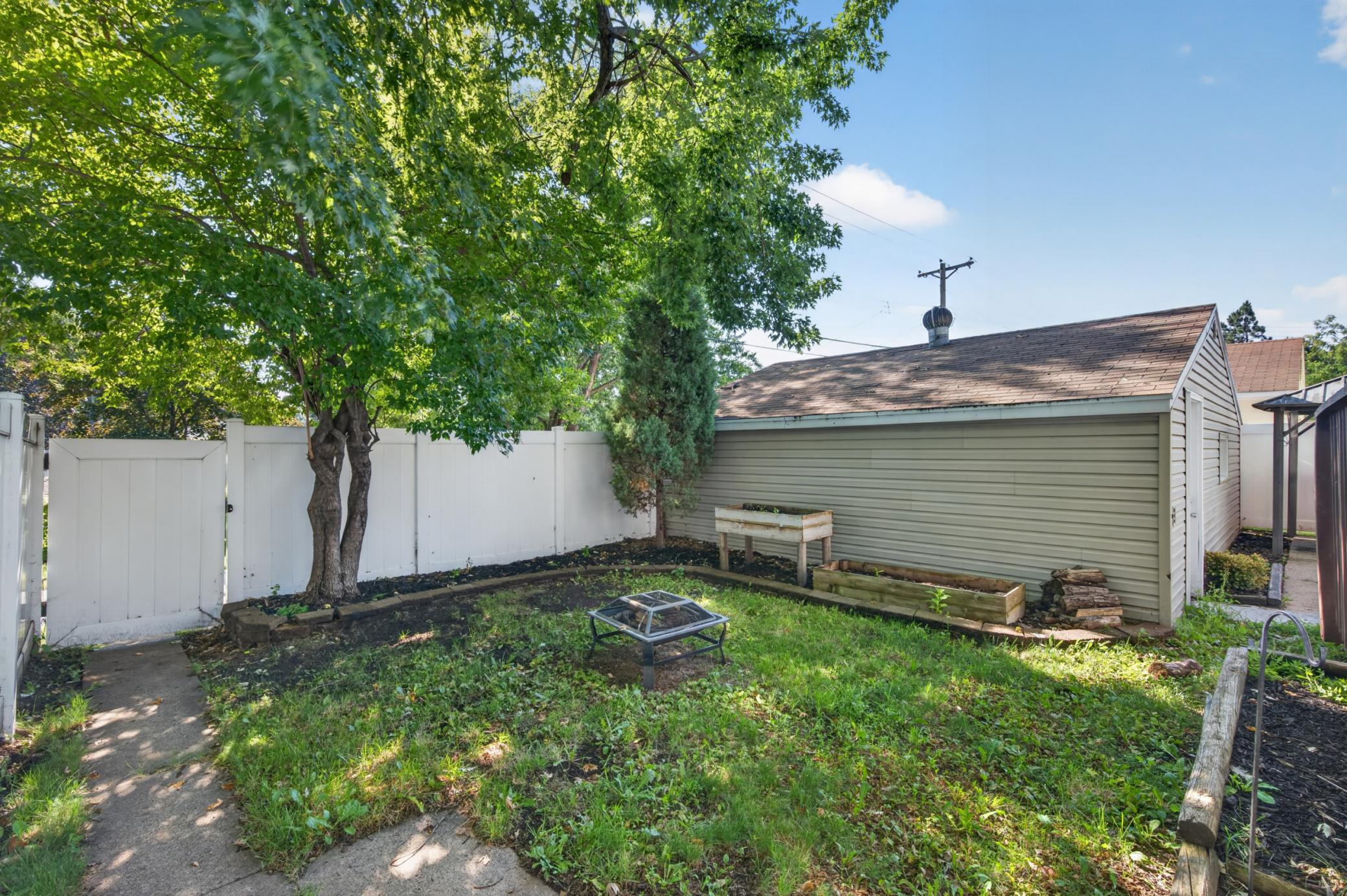 View of Residential at 1217 7th Avenue, South Saint Paul MN 55075, South Saint Paul (29 of 35) - Mike Wilen | Minnesota Team Real Estate