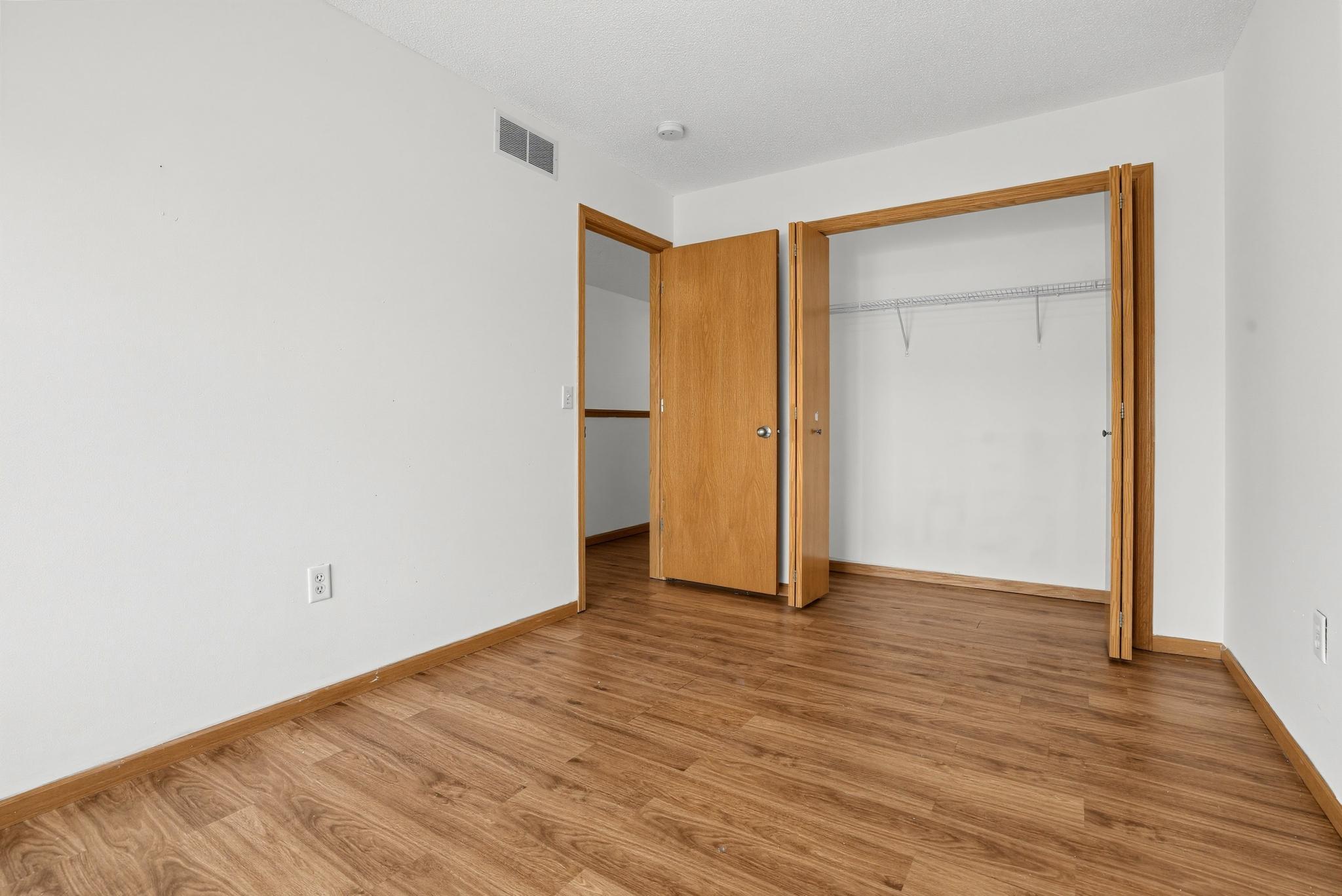 View of Residential at 1473 Magnolia Avenue, Saint Paul MN 55106, Saint Paul (21 of 35) - Mike Wilen | Minnesota Team Real Estate