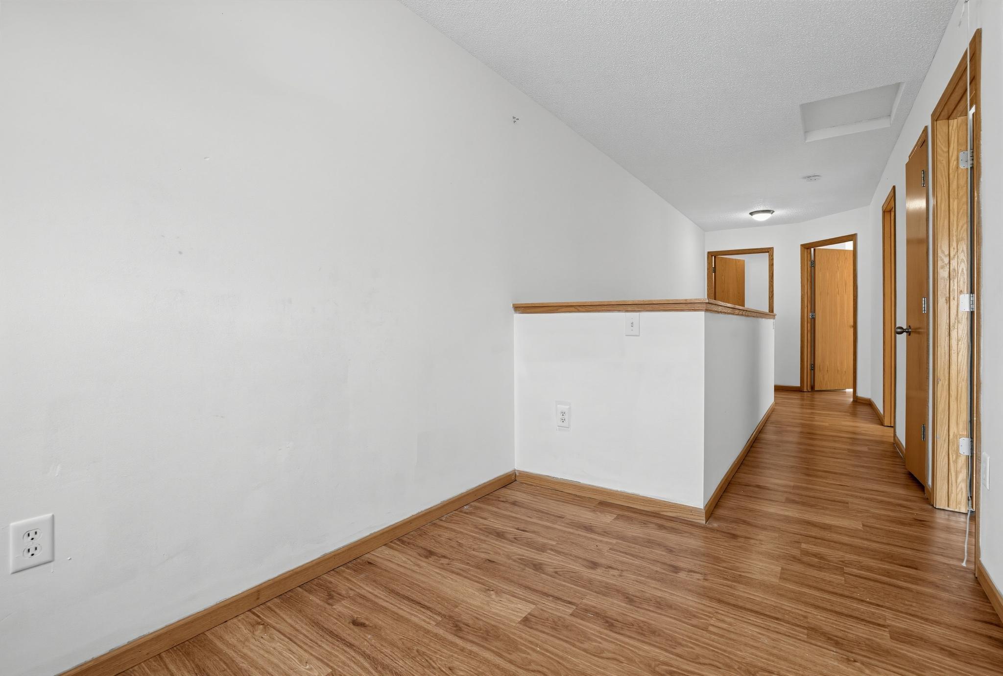 View of Residential at 1473 Magnolia Avenue, Saint Paul MN 55106, Saint Paul (23 of 35) - Mike Wilen | Minnesota Team Real Estate