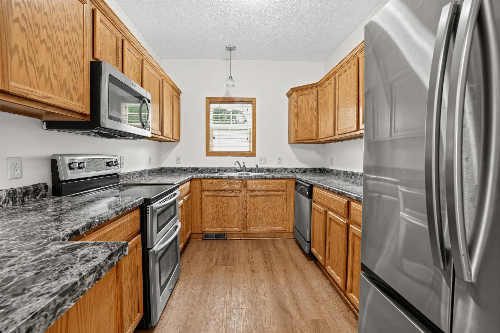 View of Residential at 1473 Magnolia Avenue, Saint Paul MN 55106, Saint Paul (4 of 35) - Mike Wilen | Minnesota Team Real Estate