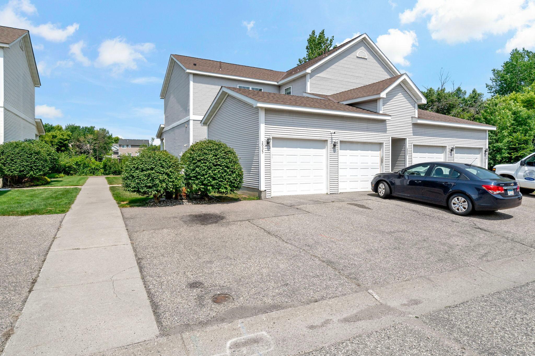 View of Residential at 2935 Hemingway Drive, Chaska MN 55318, Chaska (2 of 28) - Mike Wilen | Minnesota Team Real Estate