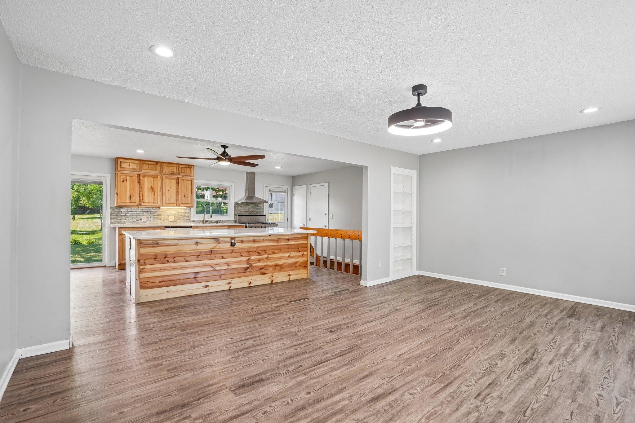View of Residential at 15204 Lead Street, Burnsville MN 55306, Burnsville (14 of 40) - Mike Wilen | Minnesota Team Real Estate
