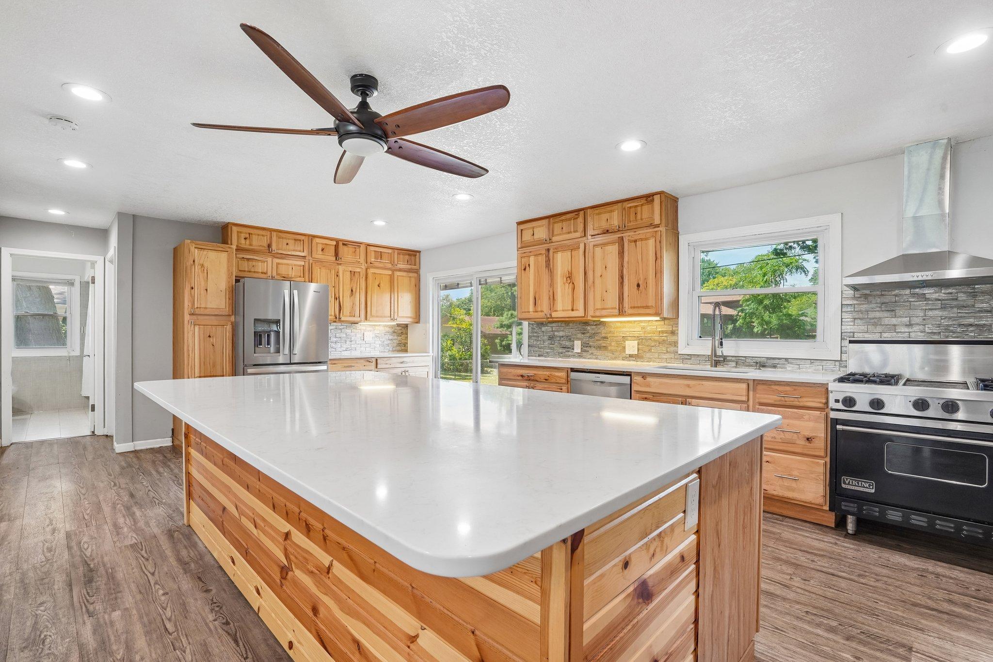 View of Residential at 15204 Lead Street, Burnsville MN 55306, Burnsville (17 of 40) - Mike Wilen | Minnesota Team Real Estate