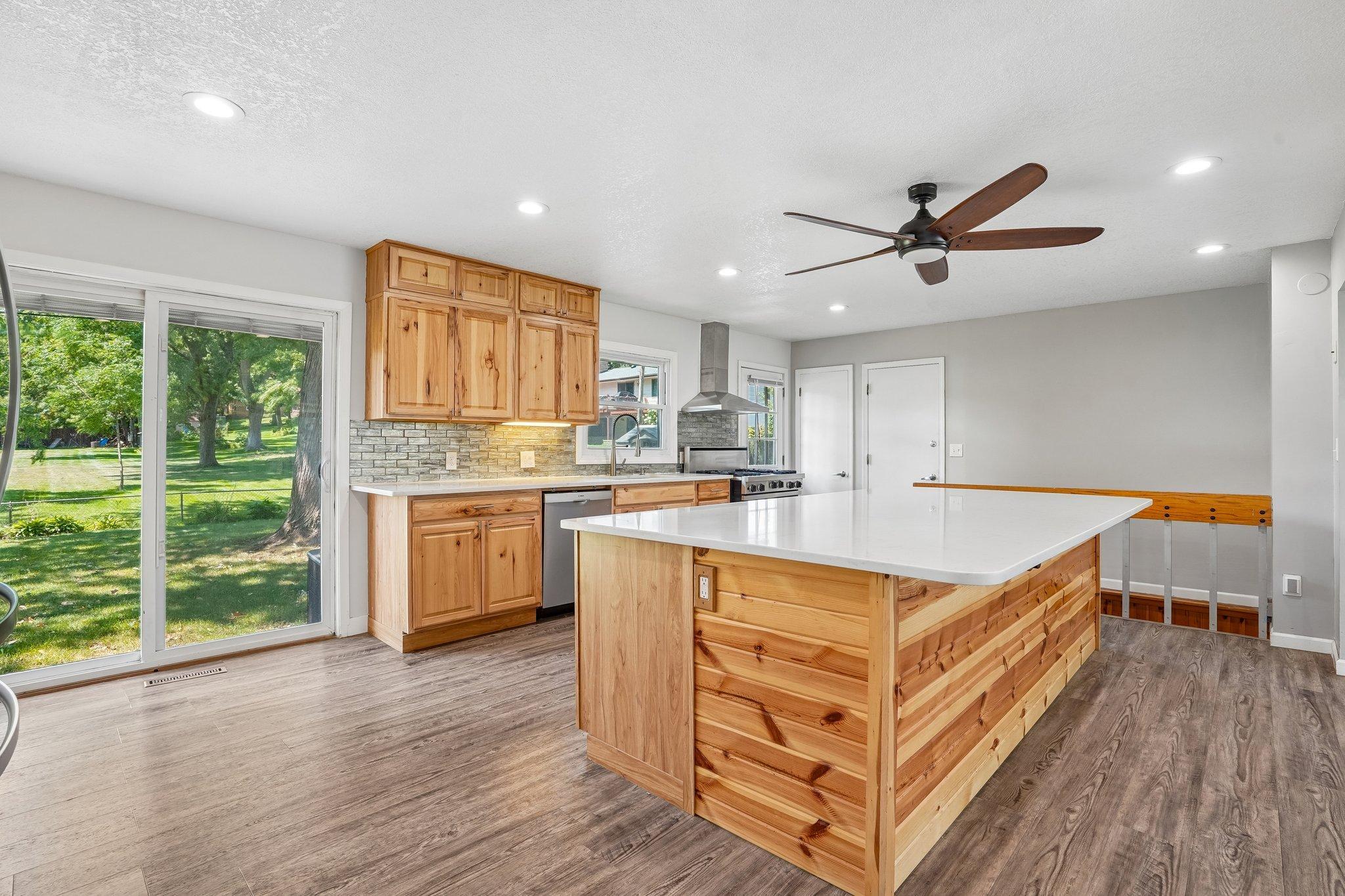 View of Residential at 15204 Lead Street, Burnsville MN 55306, Burnsville (16 of 40) - Mike Wilen | Minnesota Team Real Estate