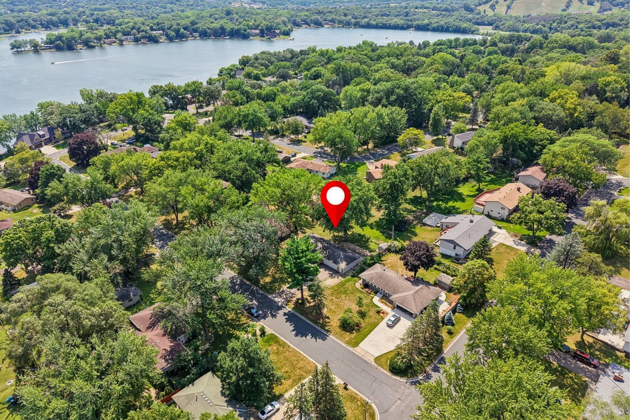 View of Residential at 15204 Lead Street, Burnsville MN 55306, Burnsville (5 of 40) - Mike Wilen | Minnesota Team Real Estate