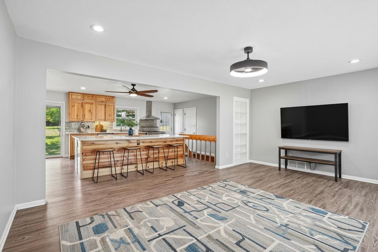 View of Residential at 15204 Lead Street, Burnsville MN 55306, Burnsville (13 of 40) - Mike Wilen | Minnesota Team Real Estate