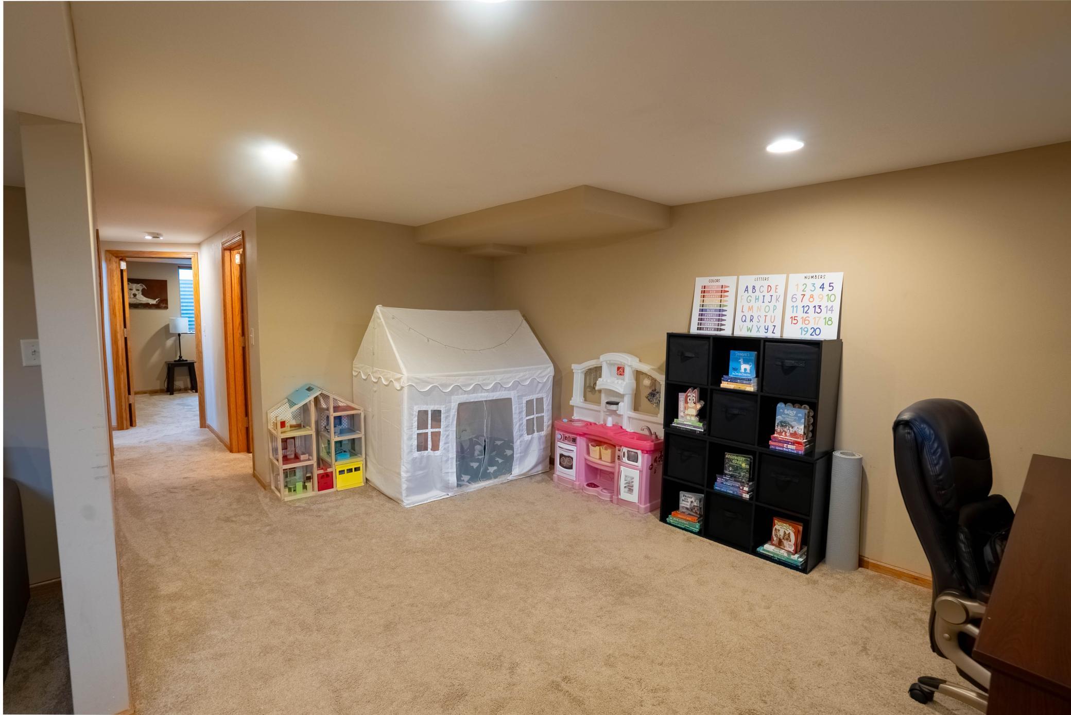 View of Residential at 560 115th Avenue, Coon Rapids MN 55448, Coon Rapids (22 of 46) - Mike Wilen | Minnesota Team Real Estate