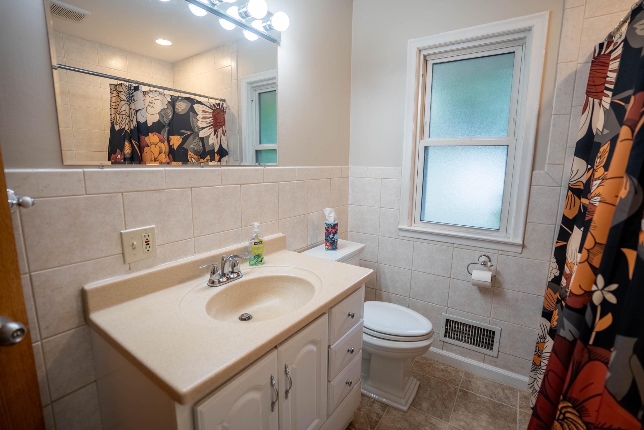 View of Residential at 560 115th Avenue, Coon Rapids MN 55448, Coon Rapids (23 of 46) - Mike Wilen | Minnesota Team Real Estate
