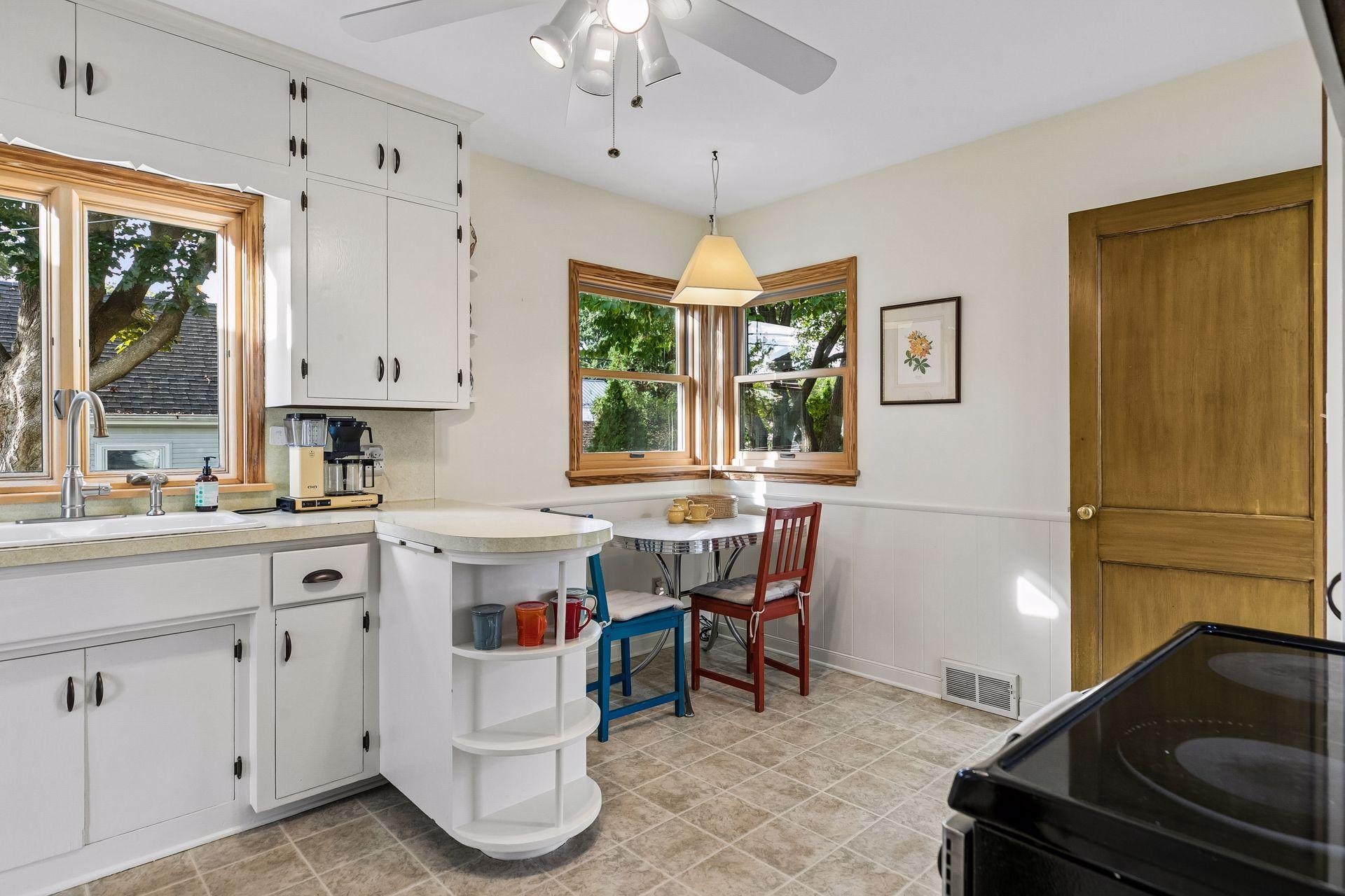 View of Residential at 899 Fairview Avenue, Saint Paul MN 55116, Saint Paul (16 of 39) - Mike Wilen | Minnesota Team Real Estate