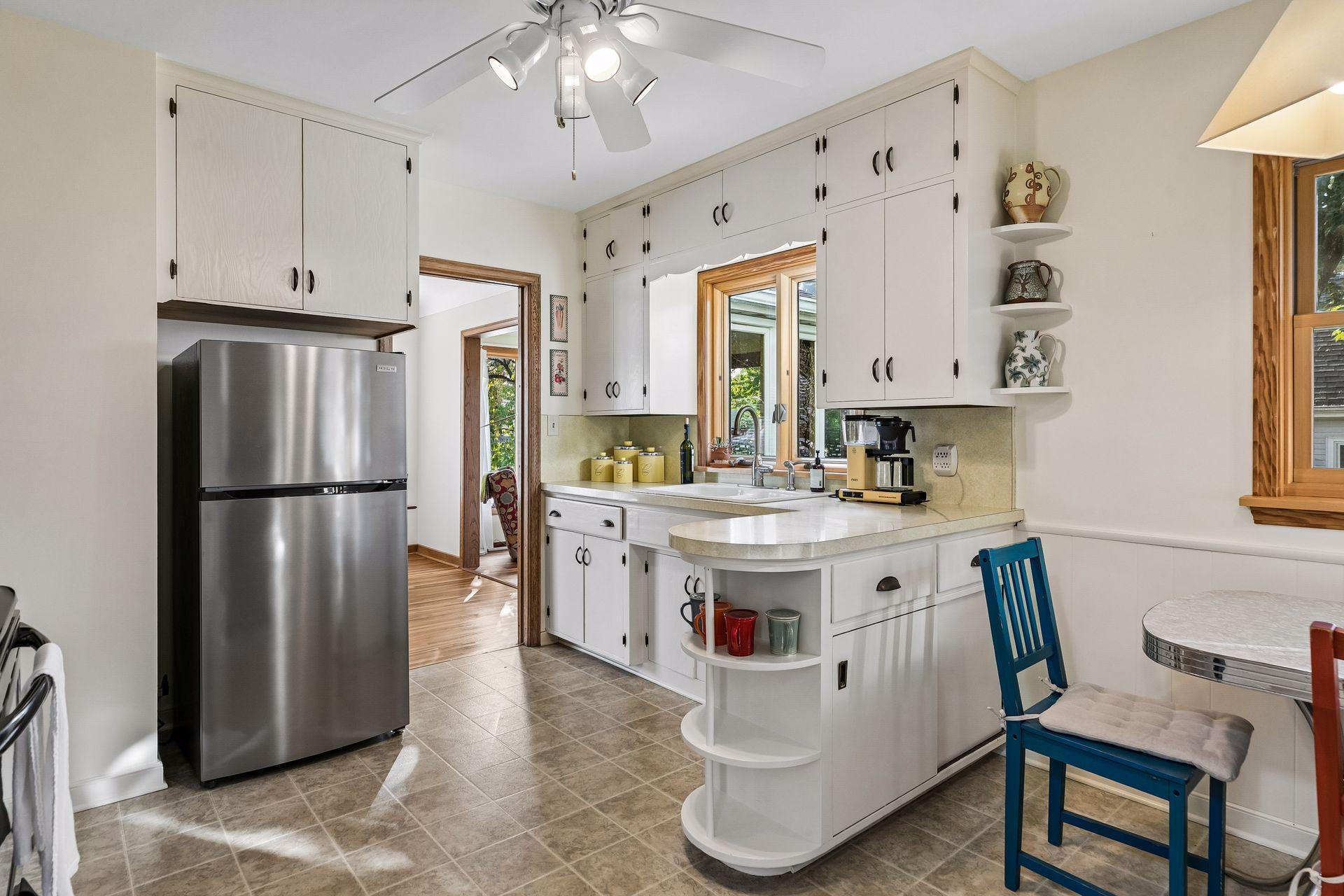 View of Residential at 899 Fairview Avenue, Saint Paul MN 55116, Saint Paul (12 of 39) - Mike Wilen | Minnesota Team Real Estate