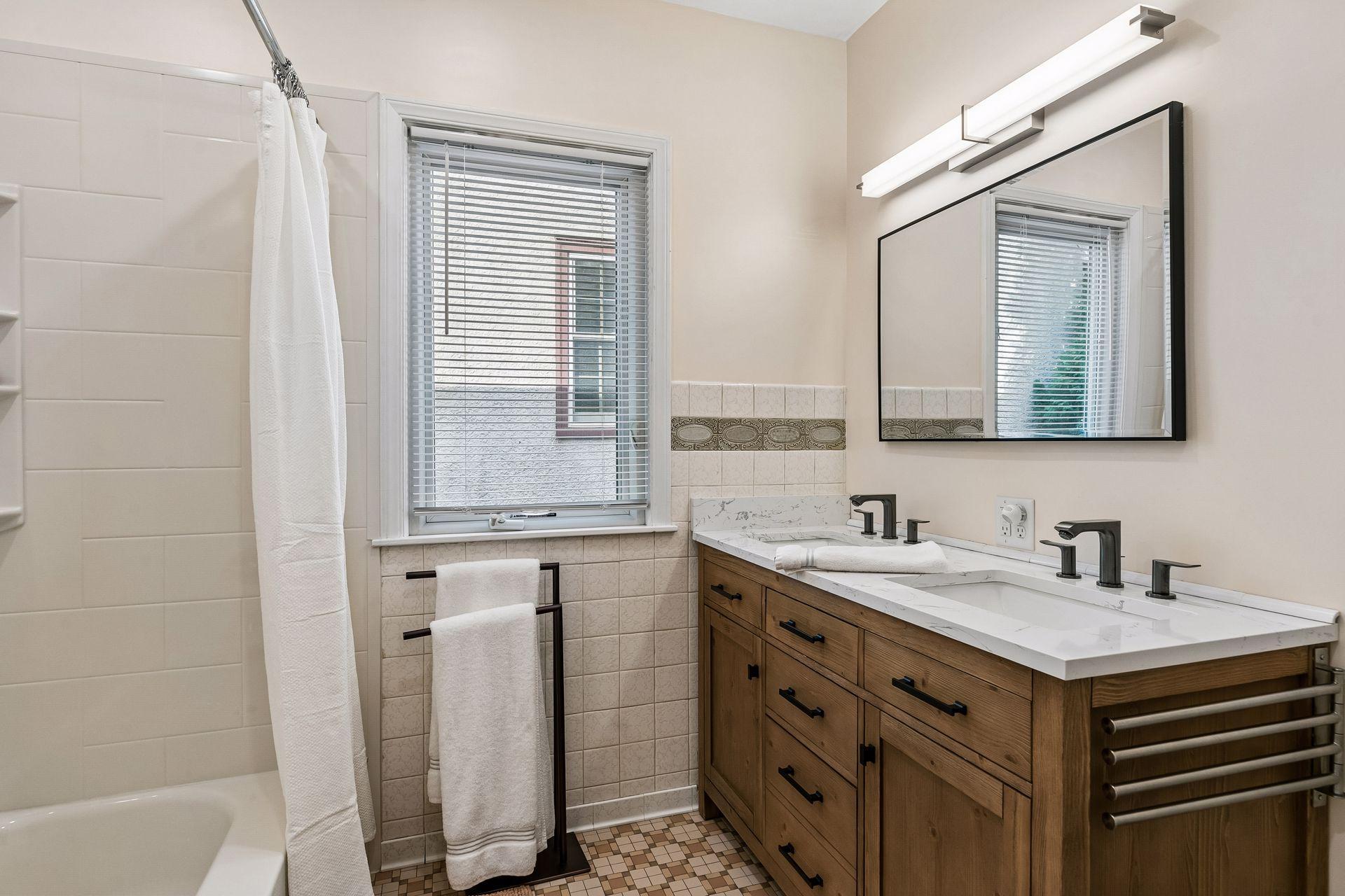 View of Residential at 899 Fairview Avenue, Saint Paul MN 55116, Saint Paul (22 of 39) - Mike Wilen | Minnesota Team Real Estate
