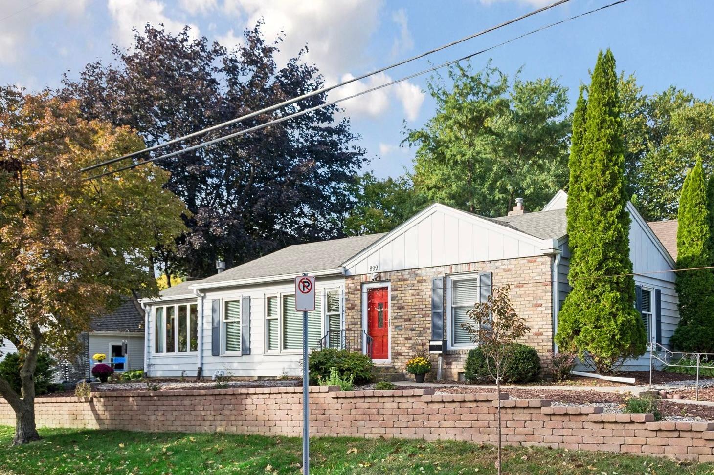 View of Single Family at 899 Fairview Avenue, Saint Paul - Mike Wilen | Minnesota Team Real Estate