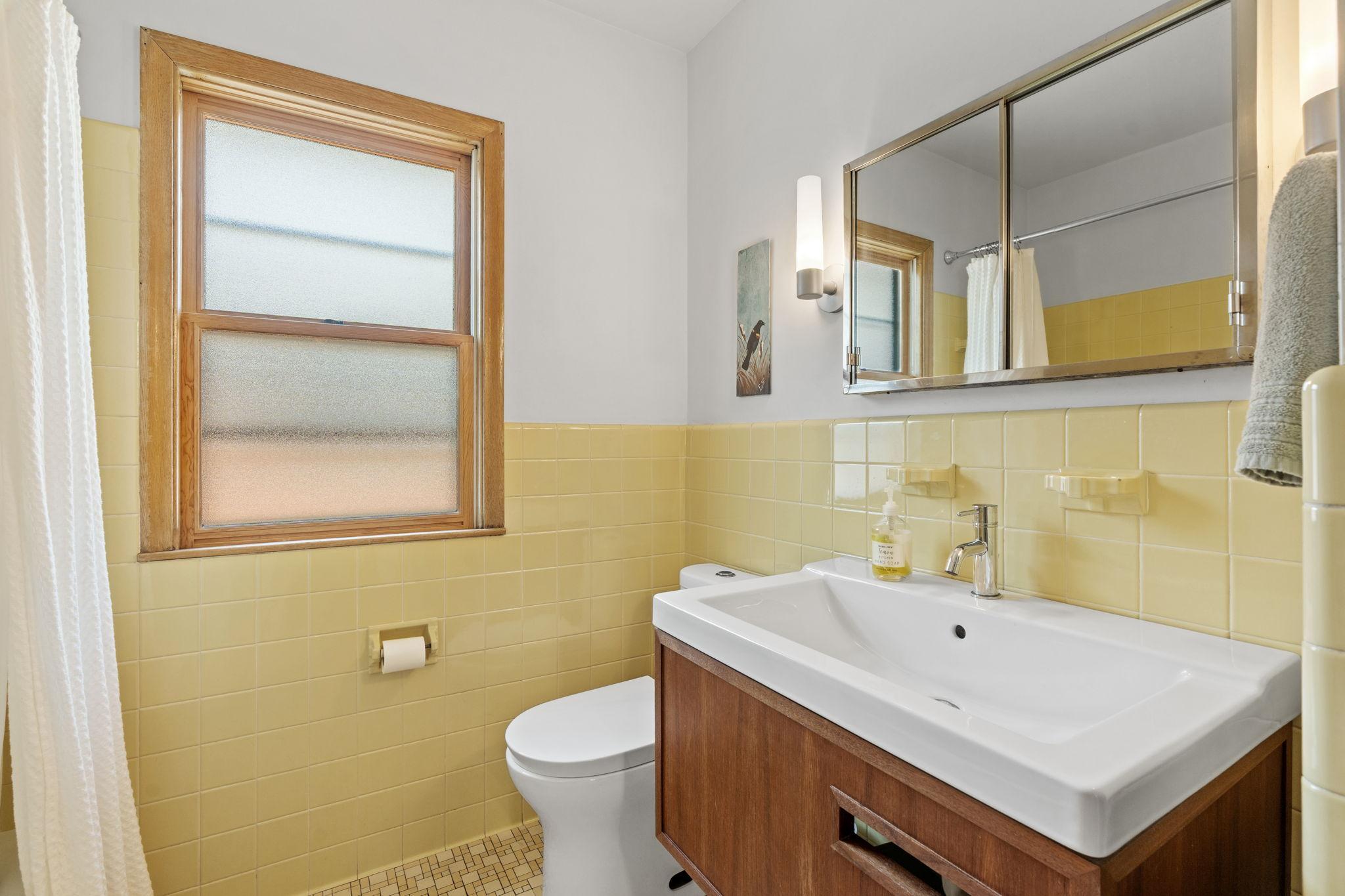 View of Residential at 4339 Penn Avenue, Minneapolis MN 55412, Minneapolis (25 of 48) - Mike Wilen | Minnesota Team Real Estate
