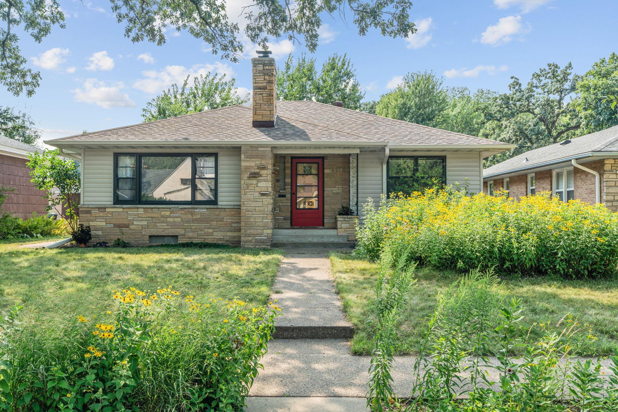 View of Residential at 4339 Penn Avenue, Minneapolis MN 55412, Minneapolis (2 of 48) - Mike Wilen | Minnesota Team Real Estate