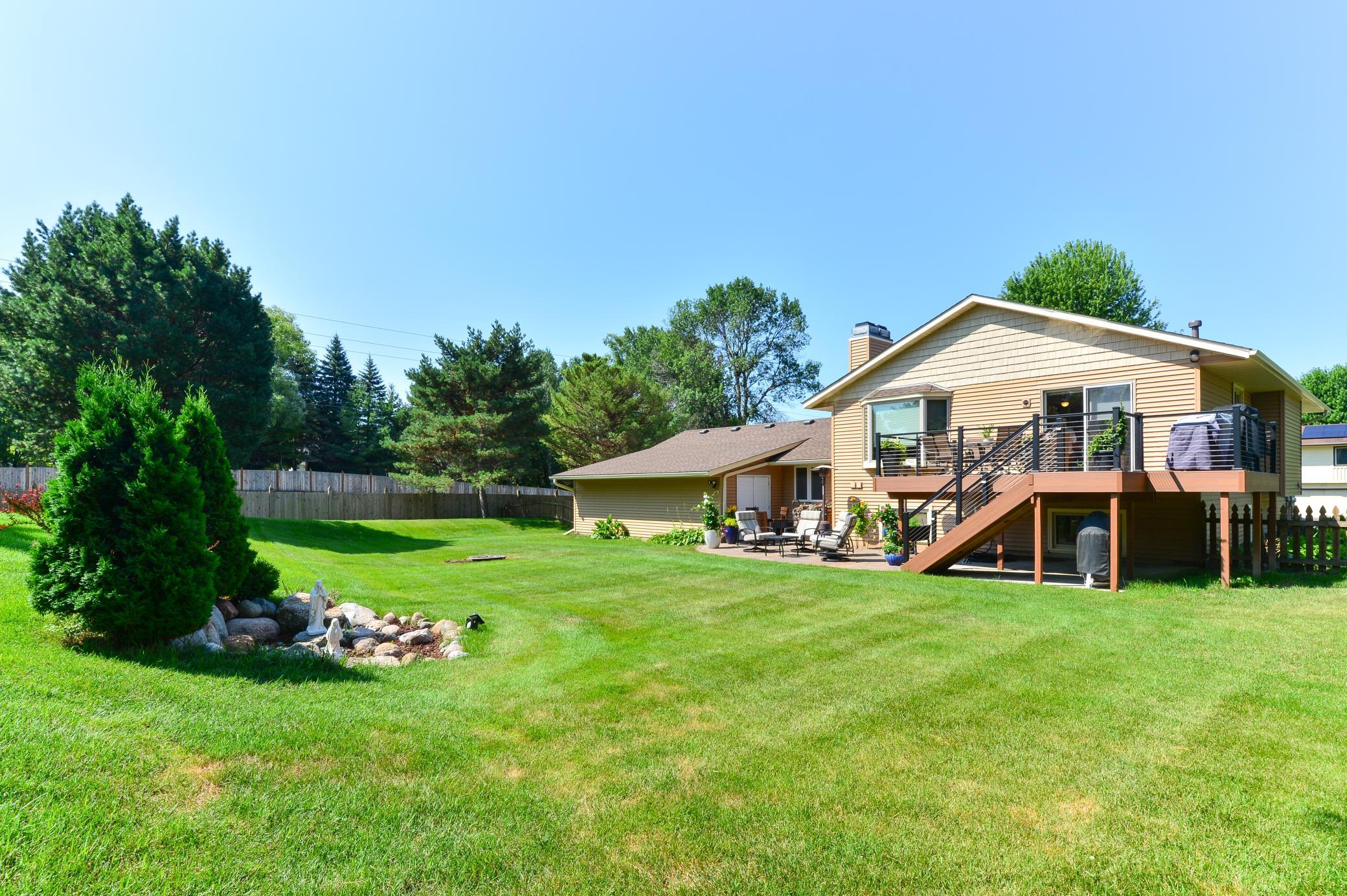 View of Residential at 17400 Barrington Court, Minnetonka MN 55345, Minnetonka (11 of 36) - Mike Wilen | Minnesota Team Real Estate