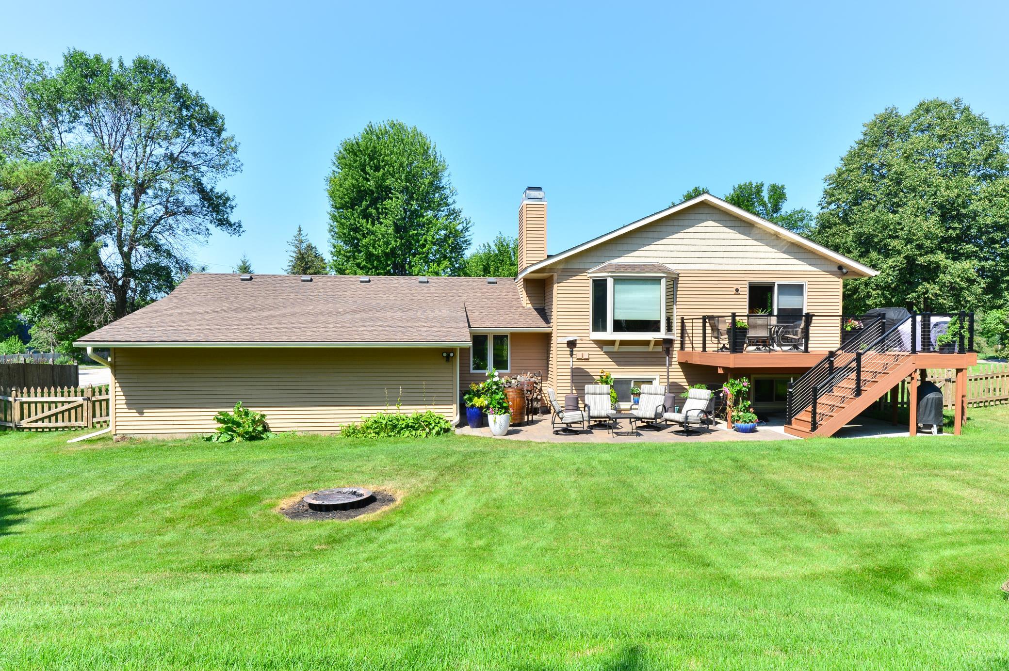 View of Residential at 17400 Barrington Court, Minnetonka MN 55345, Minnetonka (8 of 36) - Mike Wilen | Minnesota Team Real Estate