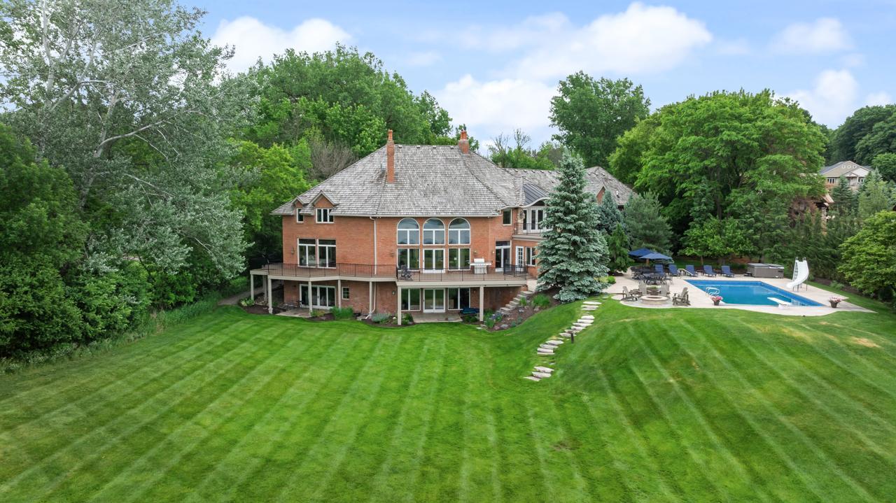 View of Residential at 425 Oxford Road, Orono MN 55356, Orono (38 of 39) - Mike Wilen | Minnesota Team Real Estate
