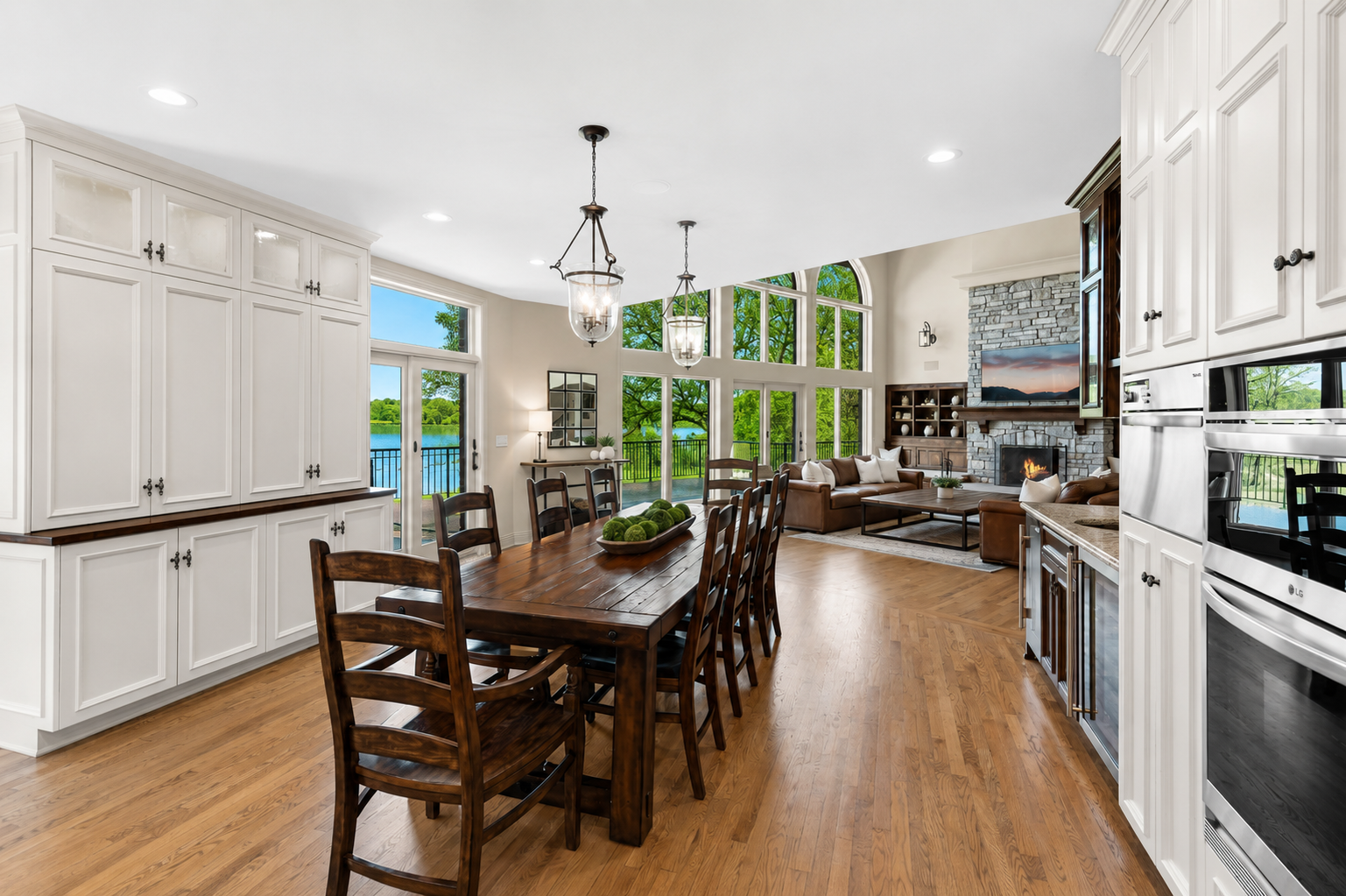 View of Residential at 425 Oxford Road, Orono MN 55356, Orono (5 of 39) - Mike Wilen | Minnesota Team Real Estate