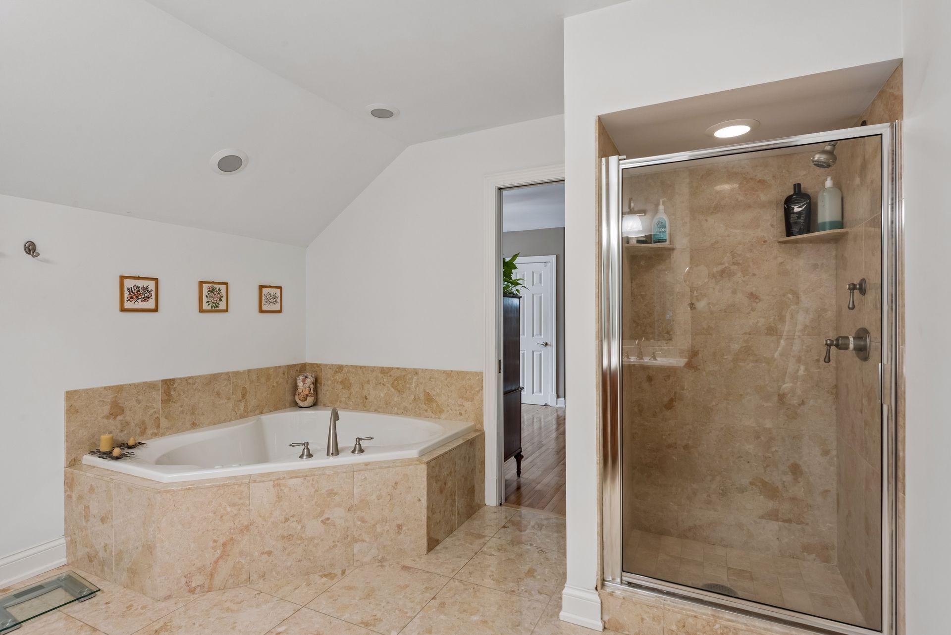 View of Residential at 1766 Girard Avenue #3, Minneapolis MN 55403, Minneapolis (10 of 20) - Mike Wilen | Minnesota Team Real Estate