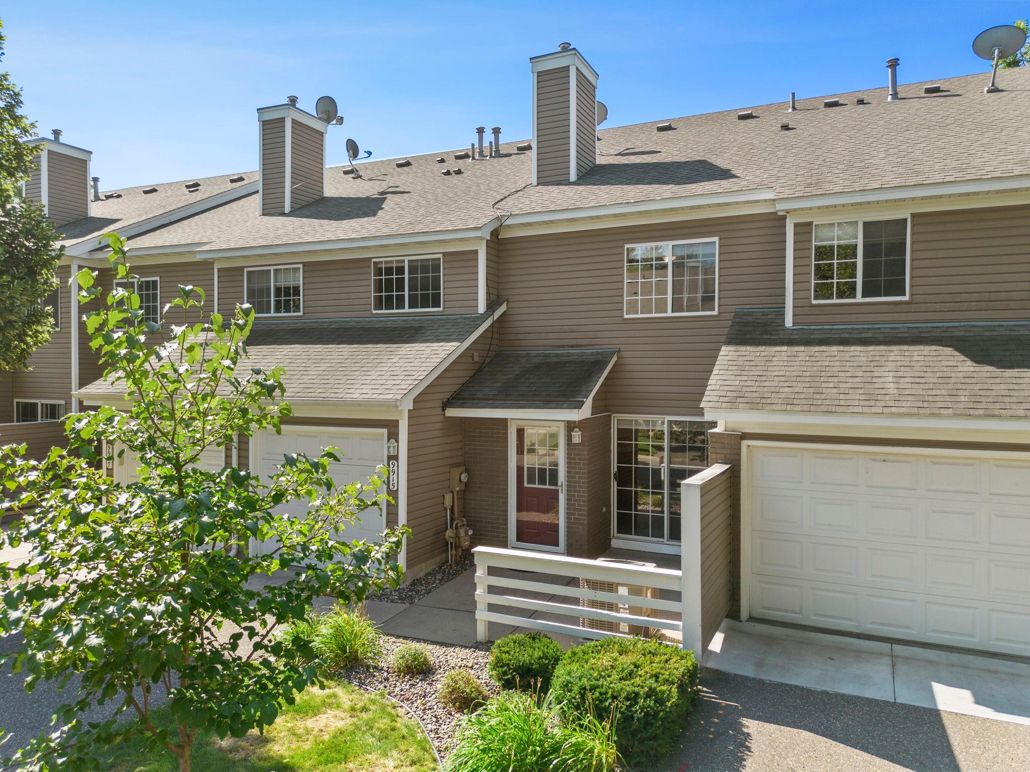 View of Residential at 9915 Fillmore Street, Blaine MN 55434, Blaine (32 of 38) - Mike Wilen | Minnesota Team Real Estate