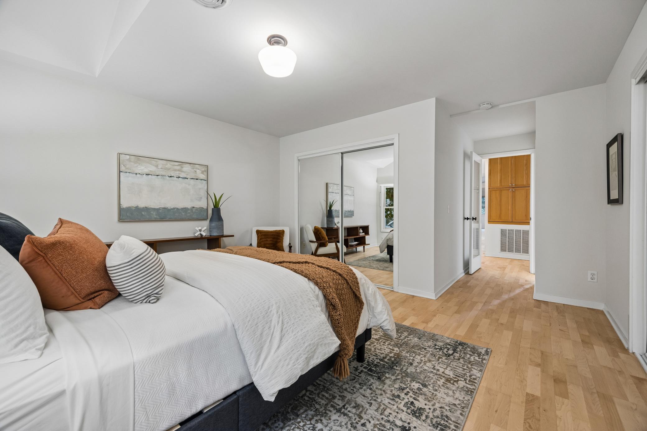 View of Residential at 2637 1/2 Humboldt Avenue, Minneapolis MN 55408, Minneapolis (26 of 35) - Mike Wilen | Minnesota Team Real Estate