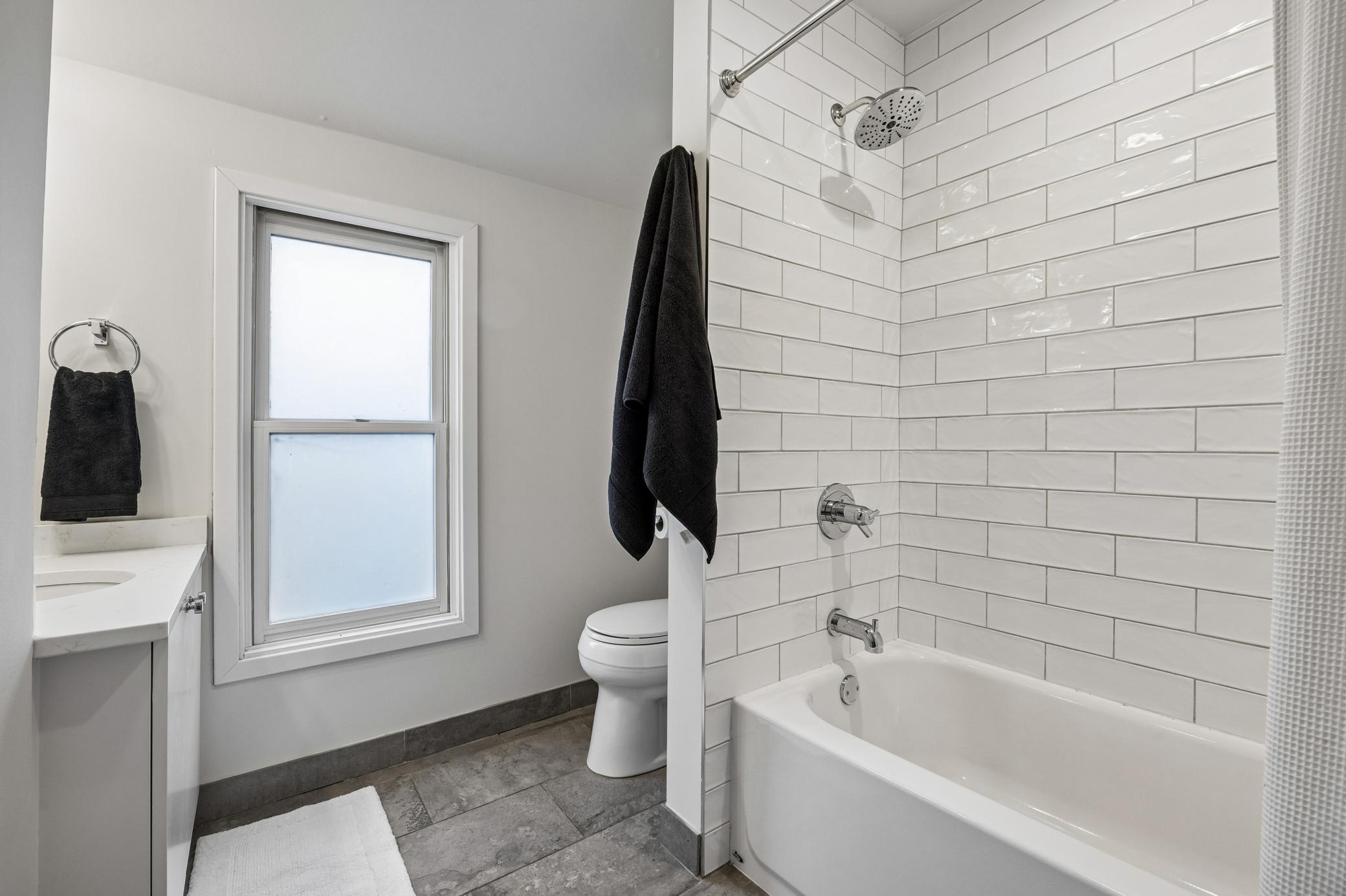 View of Residential at 2637 1/2 Humboldt Avenue, Minneapolis MN 55408, Minneapolis (22 of 35) - Mike Wilen | Minnesota Team Real Estate
