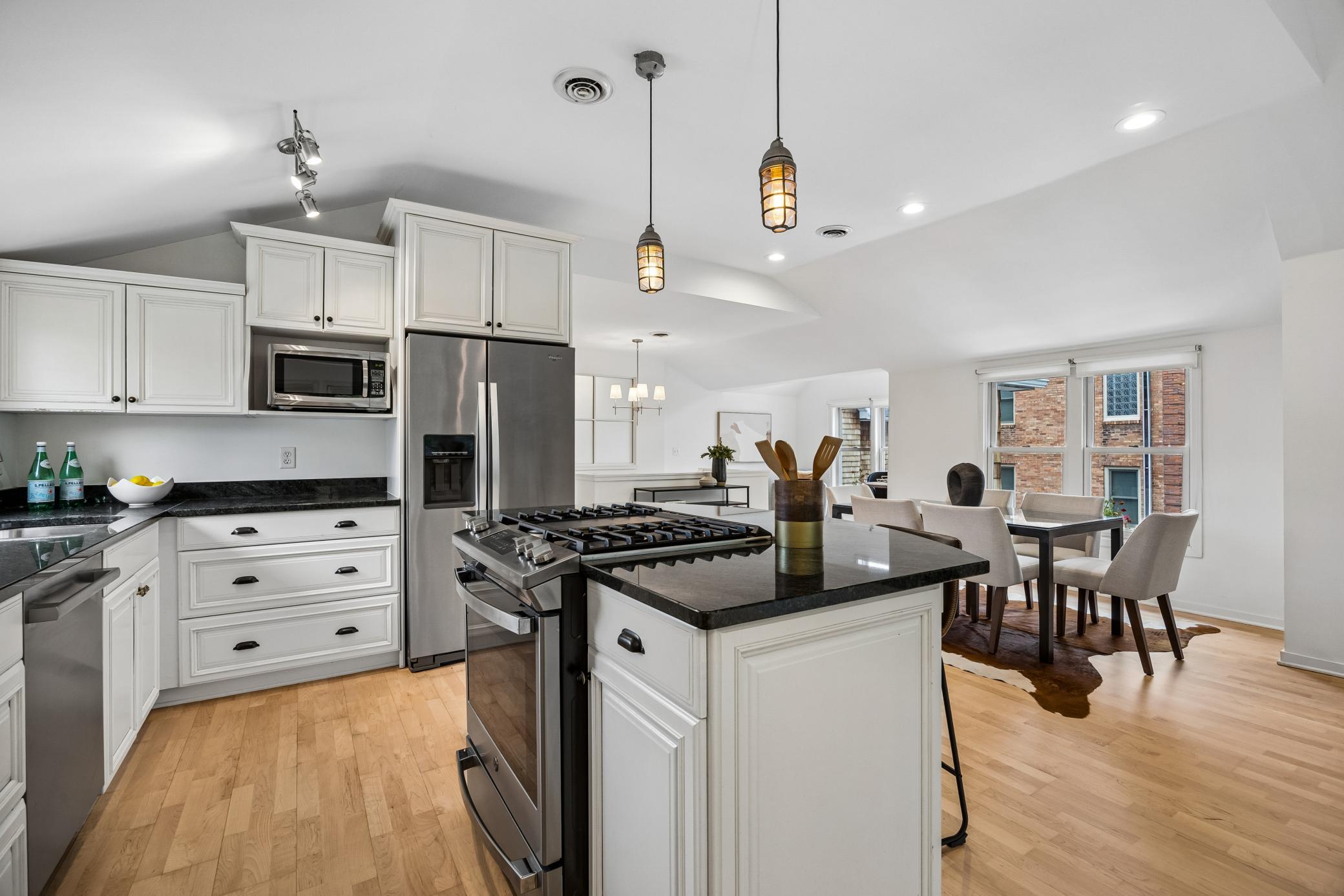 View of Residential at 2637 1/2 Humboldt Avenue, Minneapolis MN 55408, Minneapolis (13 of 35) - Mike Wilen | Minnesota Team Real Estate
