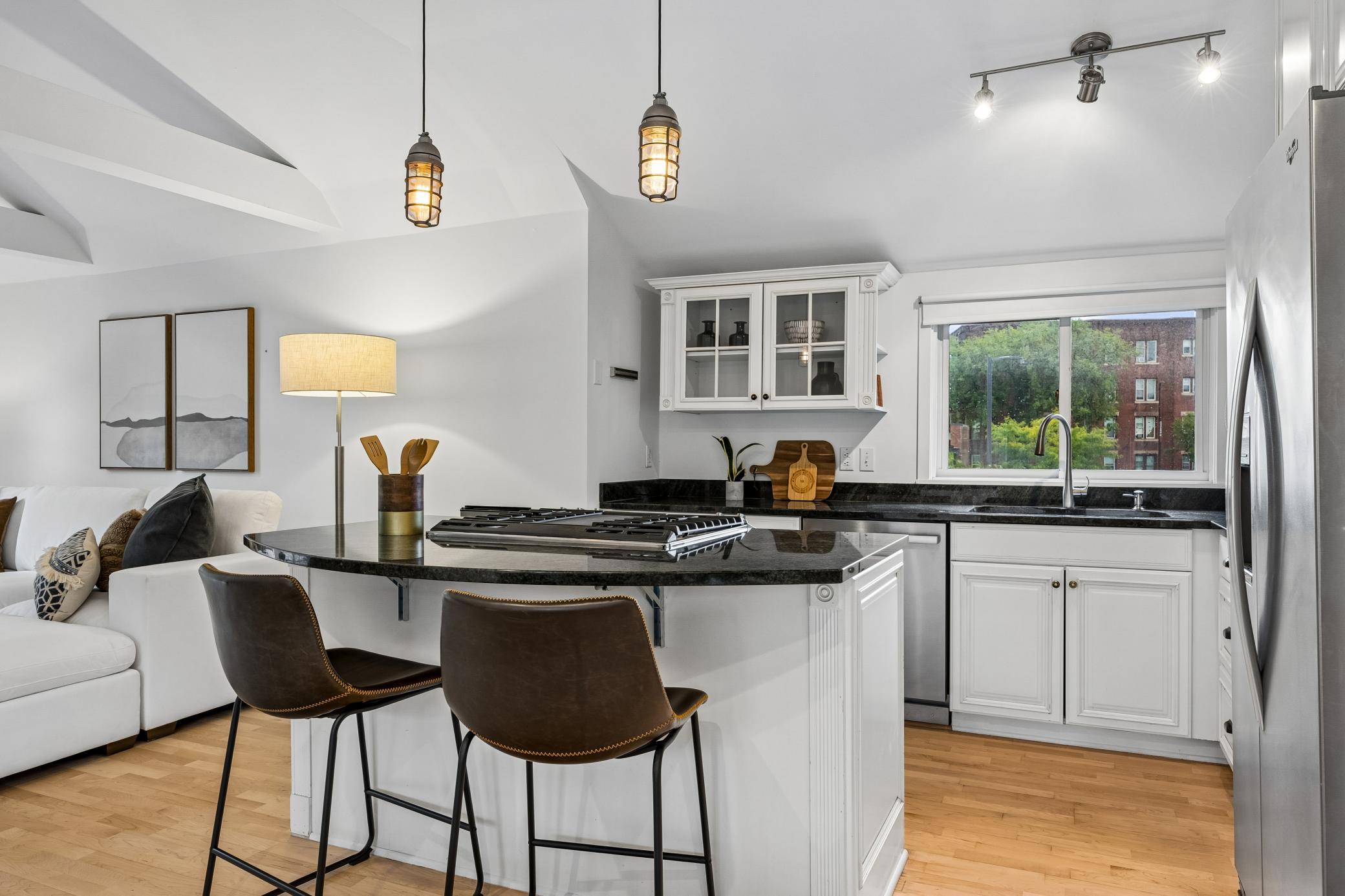 View of Residential at 2637 1/2 Humboldt Avenue, Minneapolis MN 55408, Minneapolis (10 of 35) - Mike Wilen | Minnesota Team Real Estate