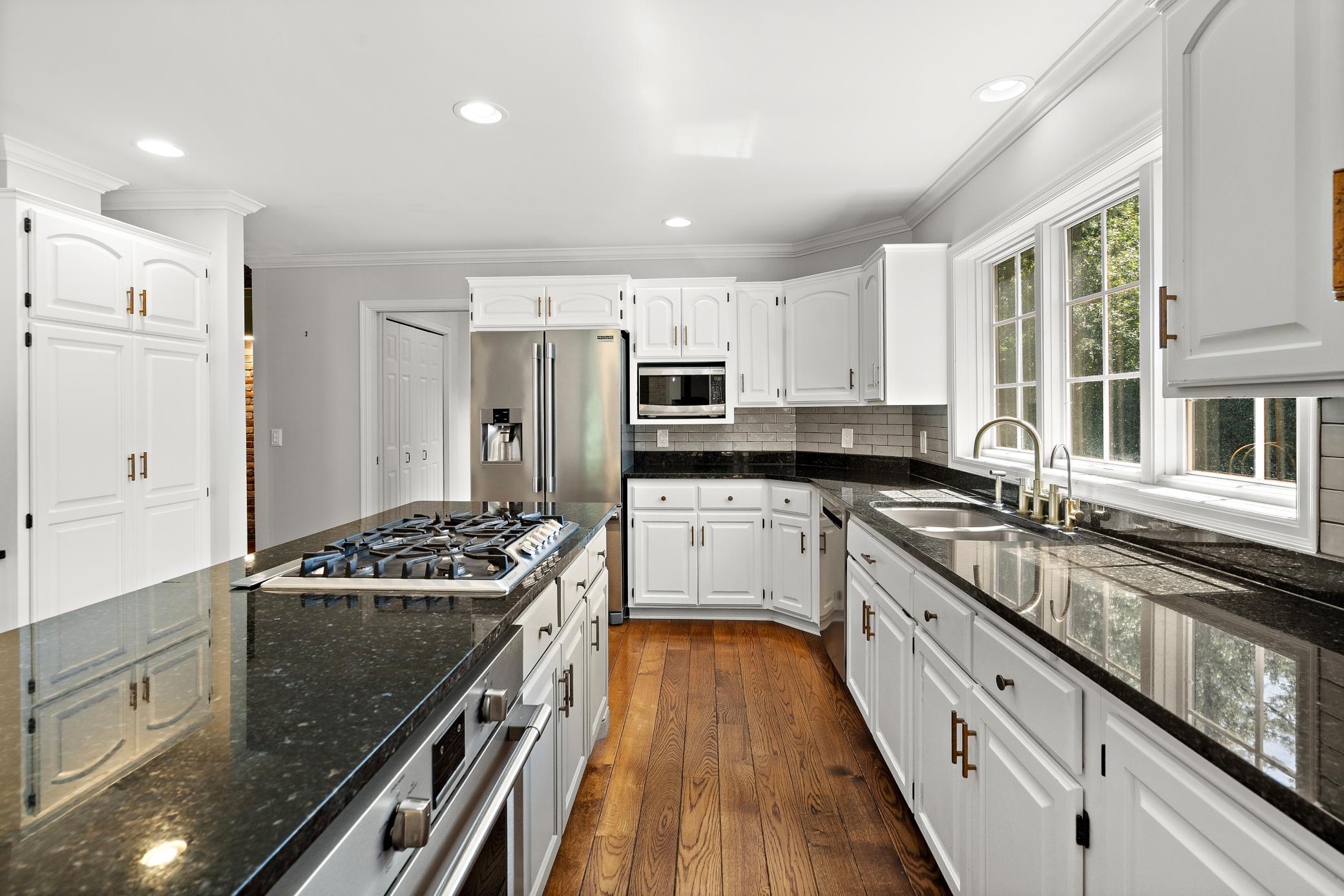 View of Residential at 1504 Fairfield Road, Minnetonka MN 55305, Minnetonka (7 of 46) - Mike Wilen | Minnesota Team Real Estate