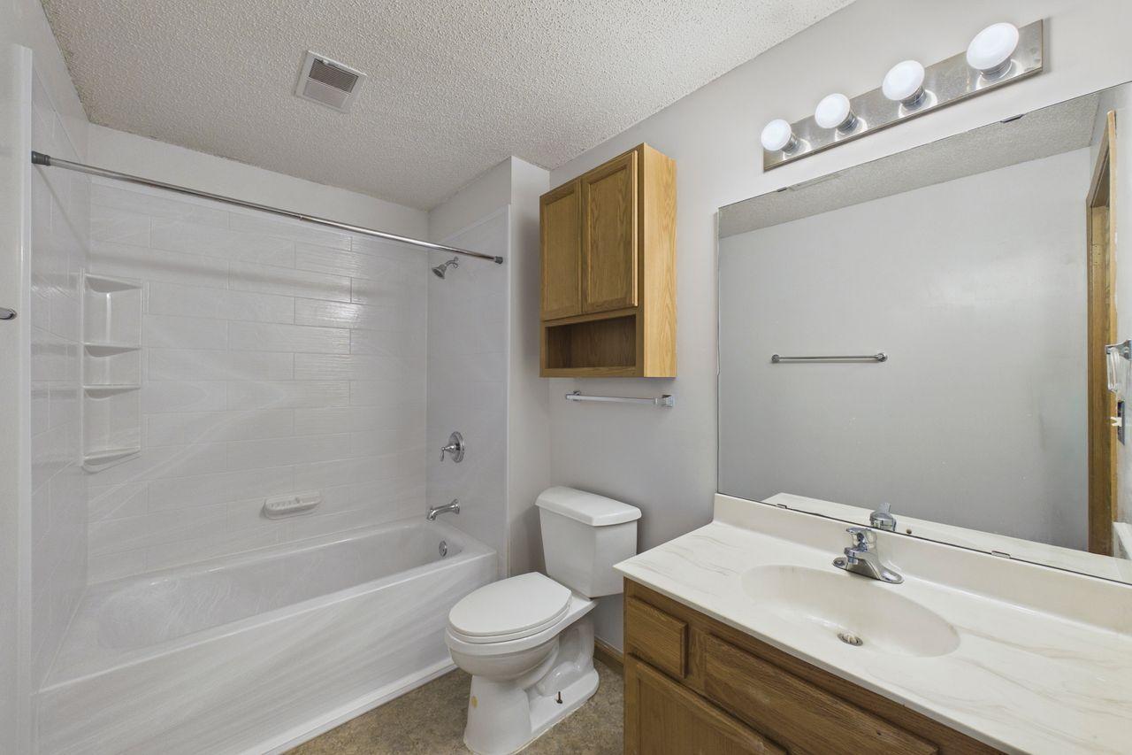 View of Residential at 182 Emerson Avenue, West Saint Paul MN 55118, West Saint Paul (19 of 22) - Mike Wilen | Minnesota Team Real Estate