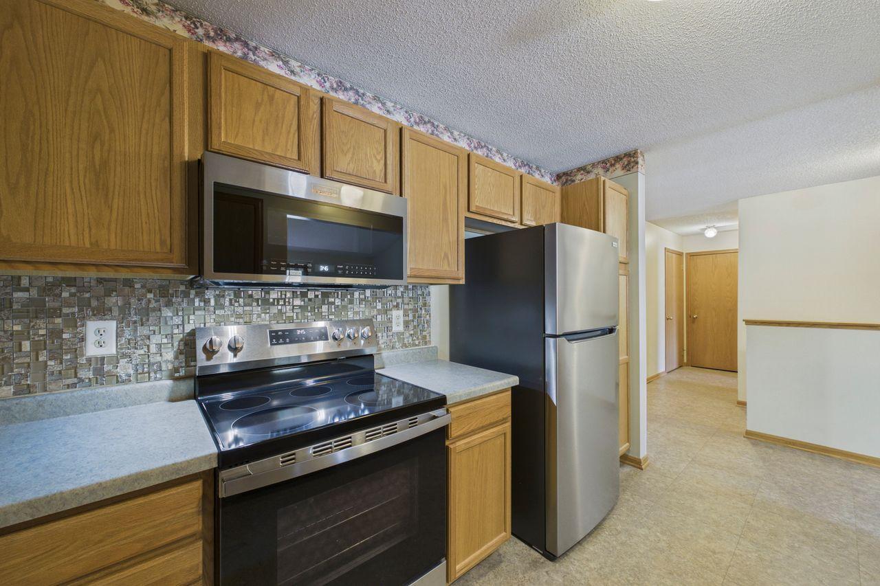 View of Residential at 182 Emerson Avenue, West Saint Paul MN 55118, West Saint Paul (8 of 22) - Mike Wilen | Minnesota Team Real Estate