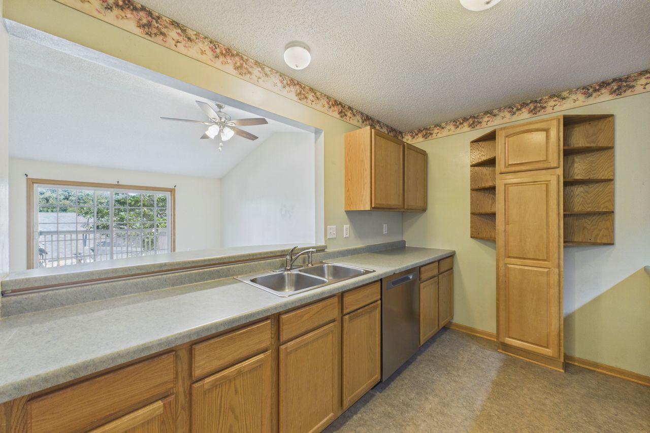 View of Residential at 182 Emerson Avenue, West Saint Paul MN 55118, West Saint Paul (7 of 22) - Mike Wilen | Minnesota Team Real Estate