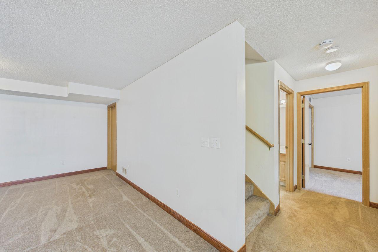 View of Residential at 182 Emerson Avenue, West Saint Paul MN 55118, West Saint Paul (15 of 22) - Mike Wilen | Minnesota Team Real Estate
