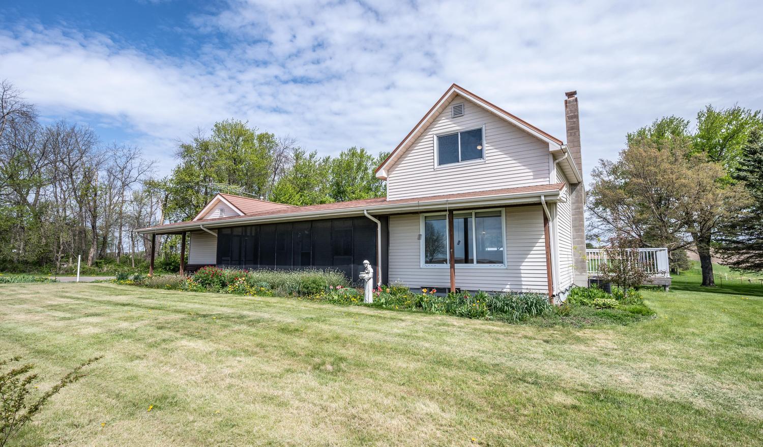 View of Residential Income at 5191 280th Street, Northfield MN 55057, Northfield (15 of 48) - Mike Wilen | Minnesota Team Real Estate