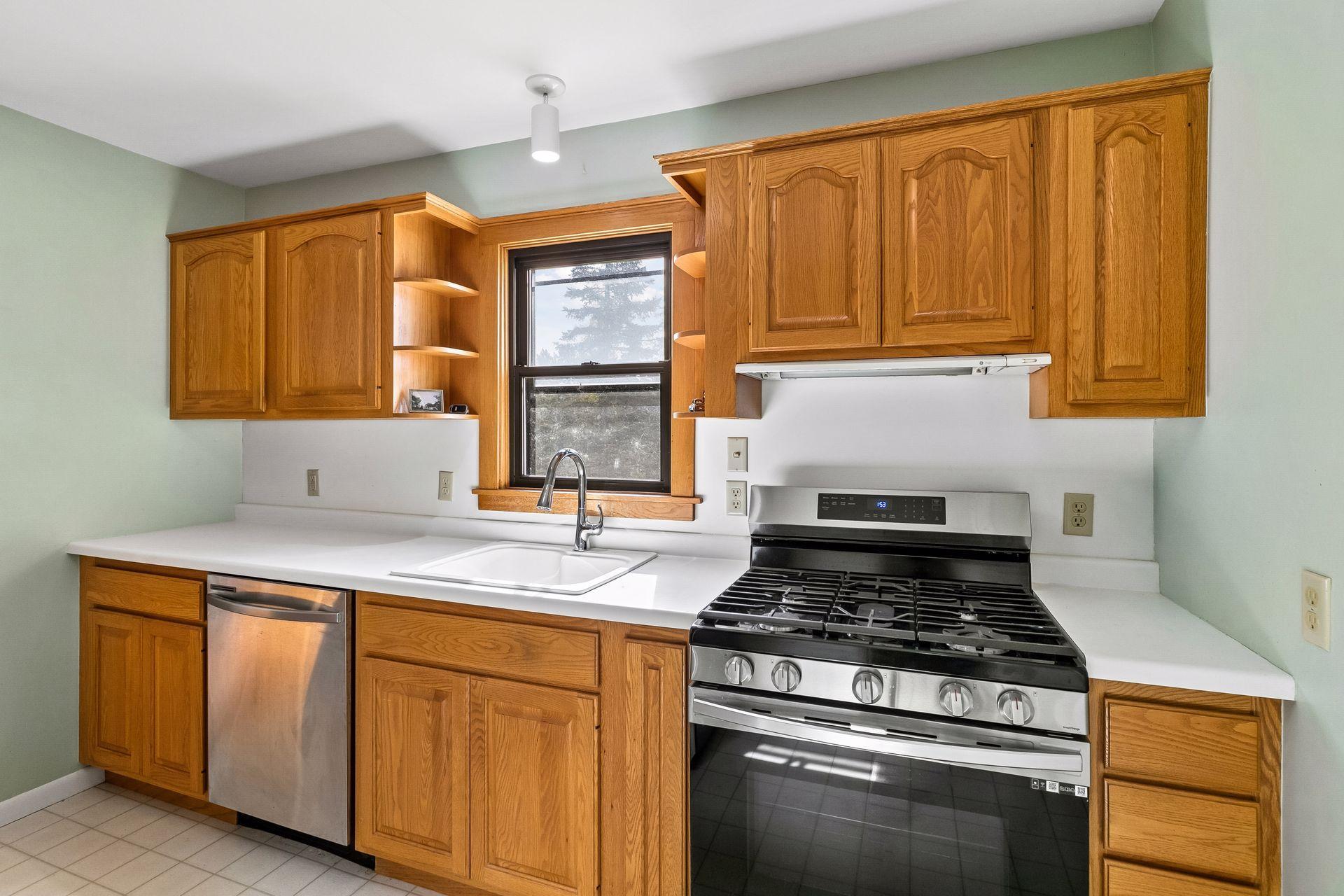 View of Residential at 15601 Martin Drive, Burnsville MN 55306, Burnsville (8 of 48) - Mike Wilen | Minnesota Team Real Estate