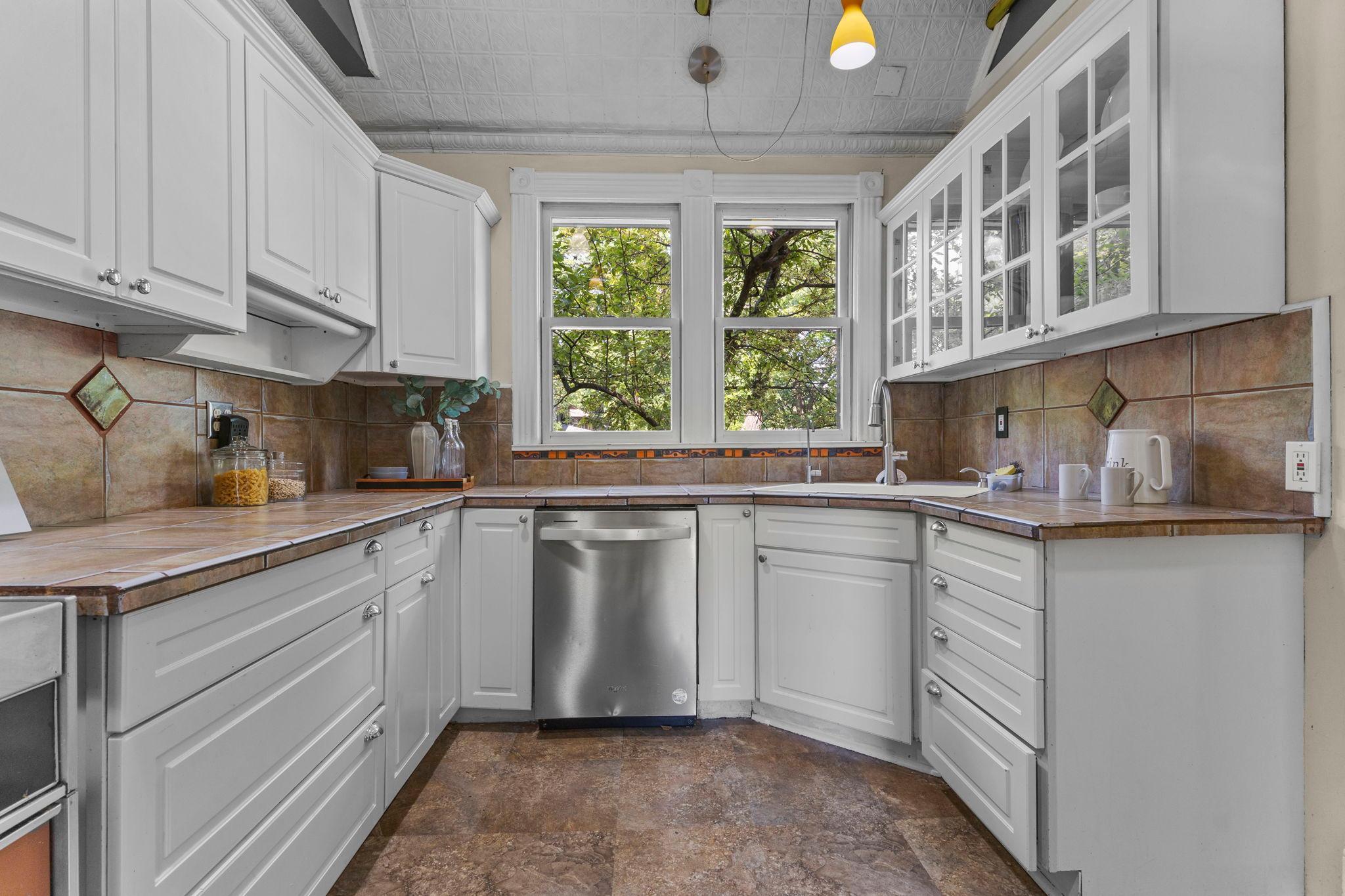 View of Residential at 2226 Fremont Avenue, Minneapolis MN 55411, Minneapolis (6 of 36) - Mike Wilen | Minnesota Team Real Estate