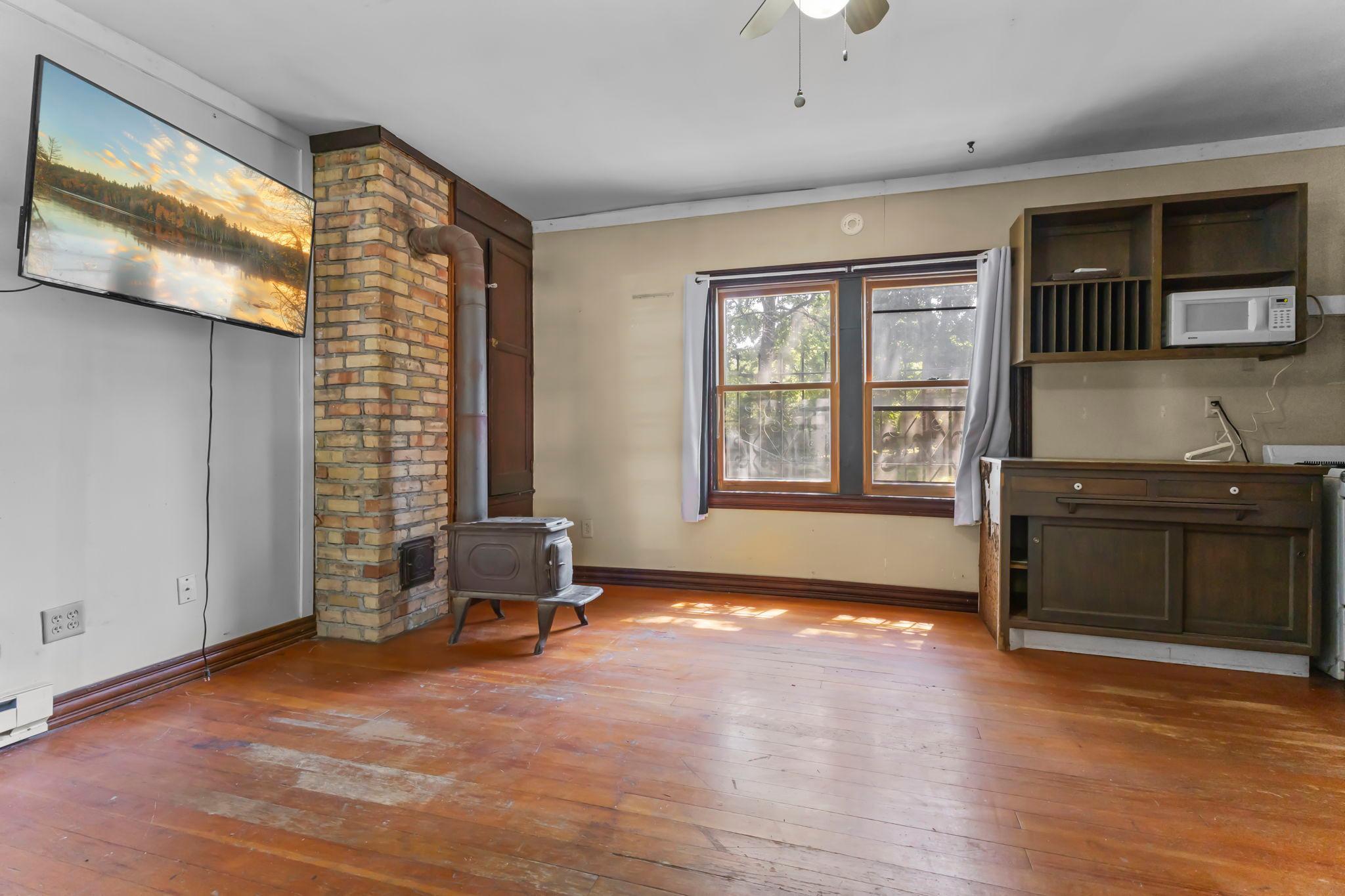 View of Residential at 2226 Fremont Avenue, Minneapolis MN 55411, Minneapolis (21 of 36) - Mike Wilen | Minnesota Team Real Estate